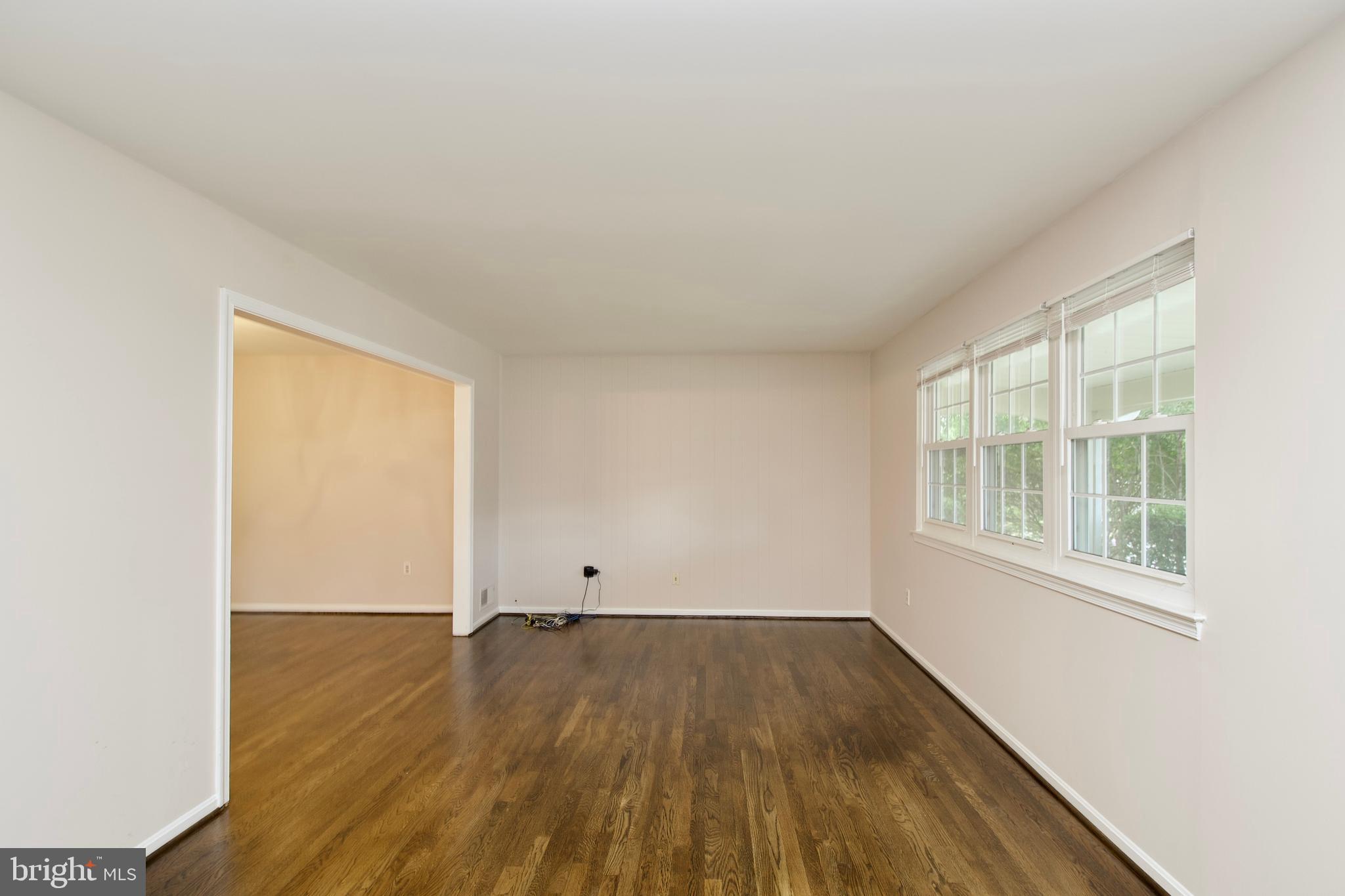 KINGS PARK WEST - Residential Lease