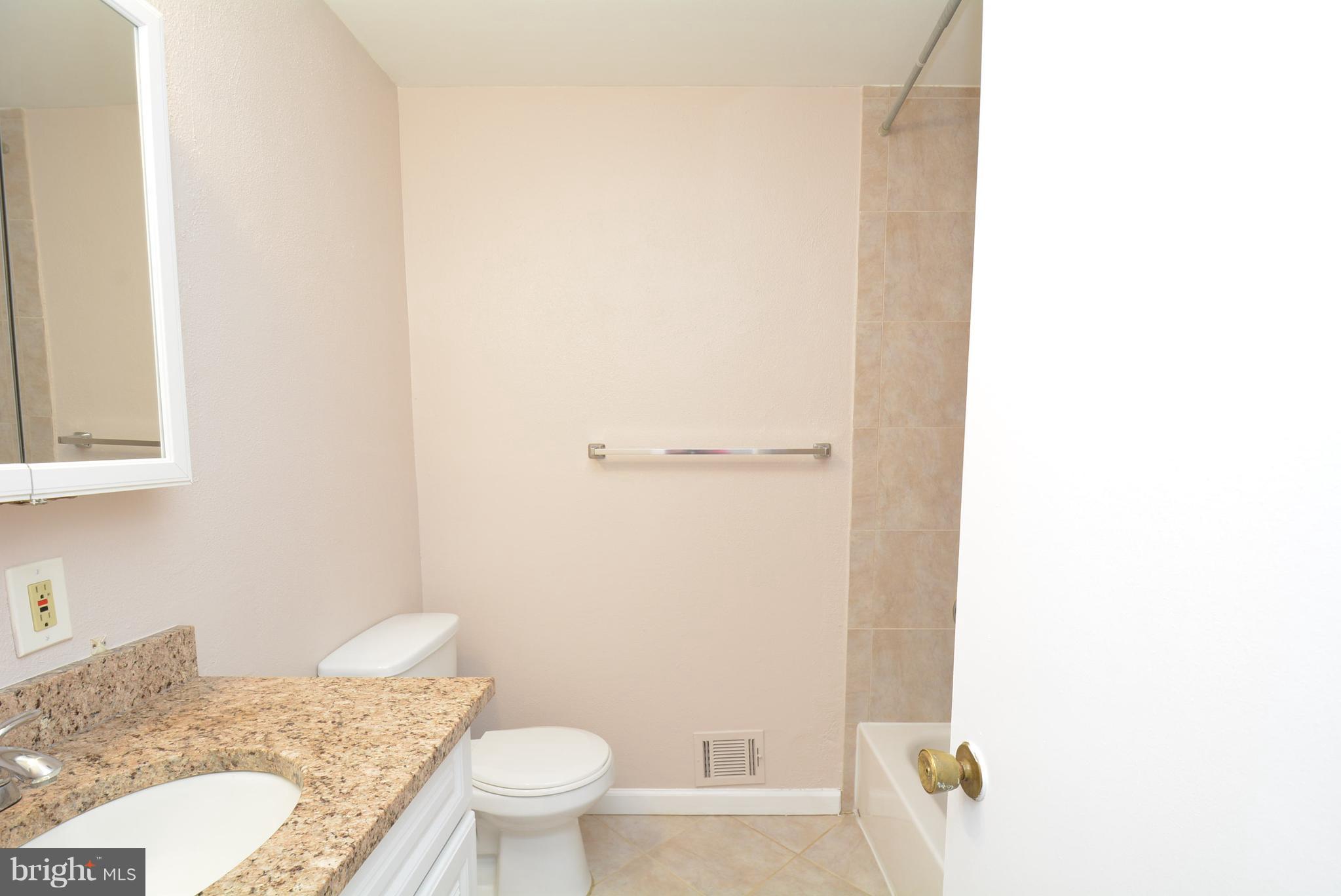 KINGS PARK WEST - Residential Lease