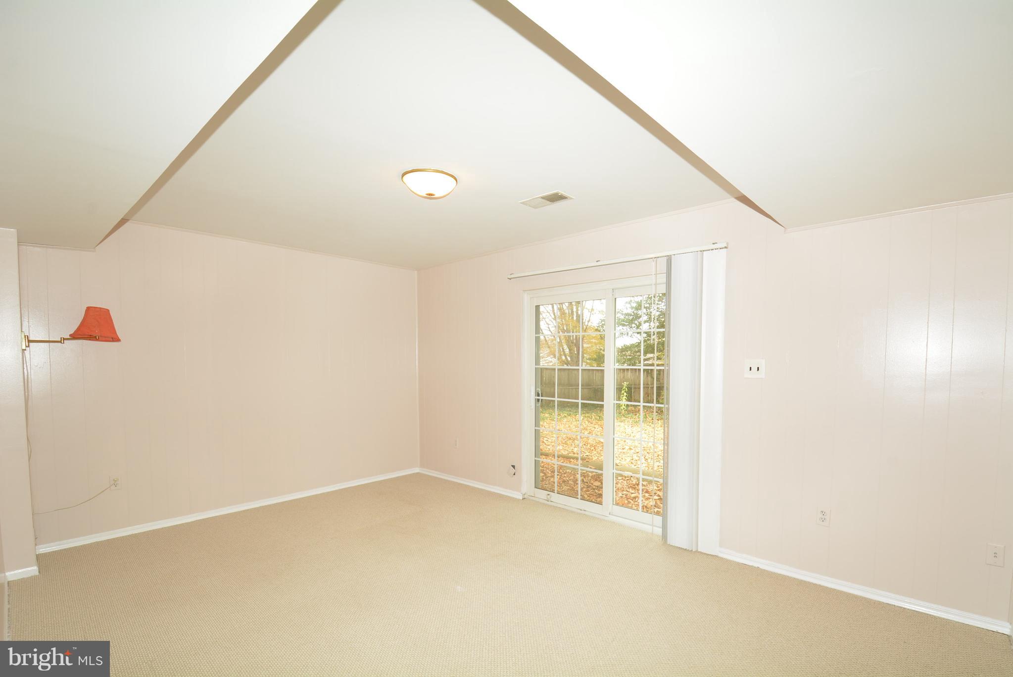 KINGS PARK WEST - Residential Lease