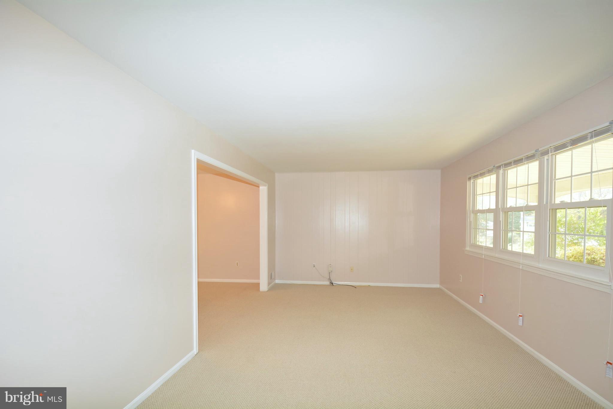 KINGS PARK WEST - Residential Lease