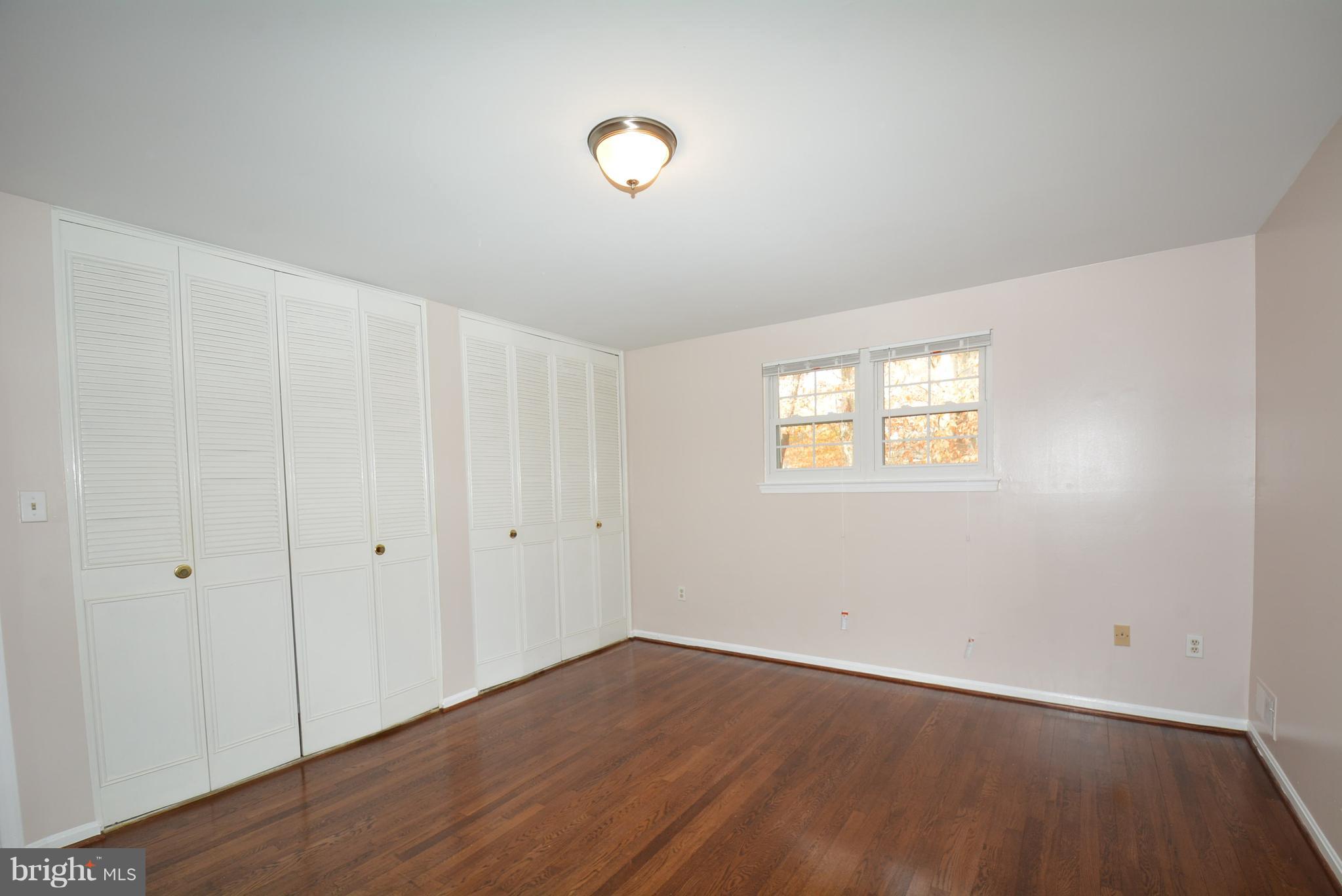 KINGS PARK WEST - Residential Lease