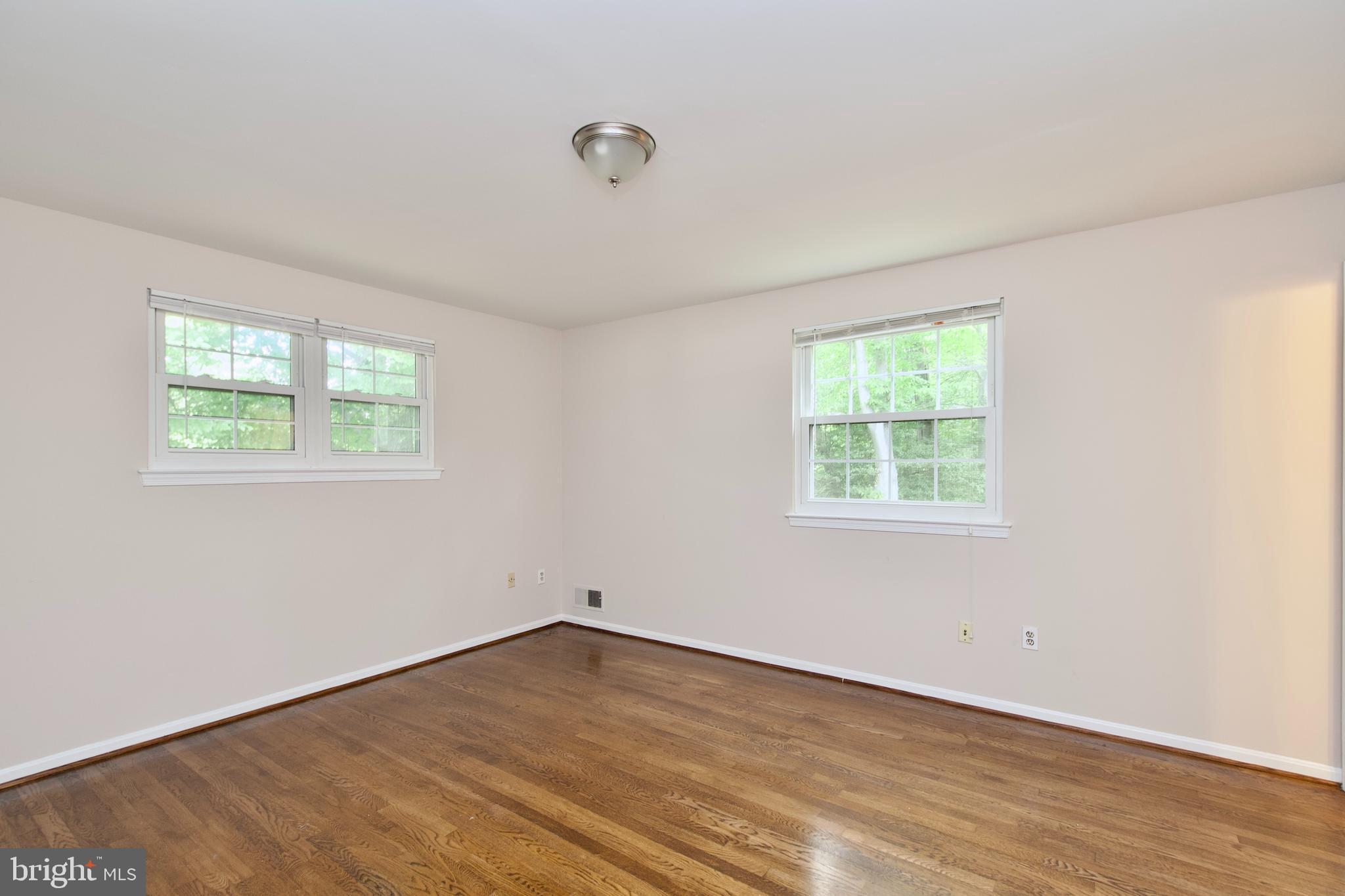 KINGS PARK WEST - Residential Lease