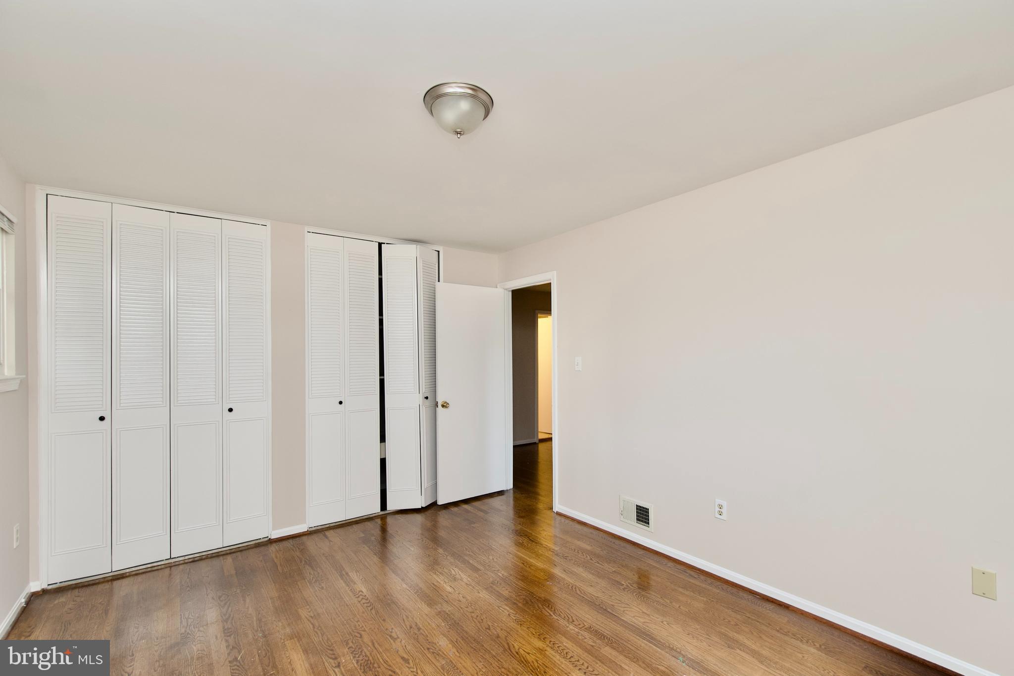 KINGS PARK WEST - Residential Lease