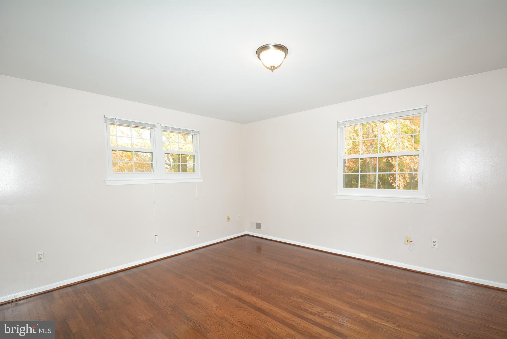 KINGS PARK WEST - Residential Lease