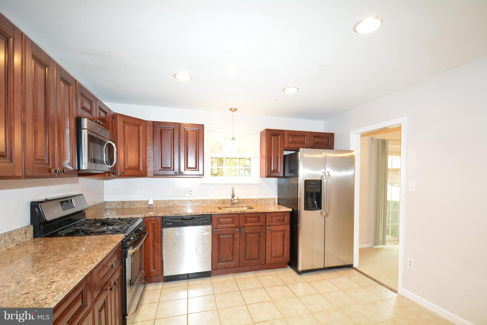 KINGS PARK WEST - Residential Lease