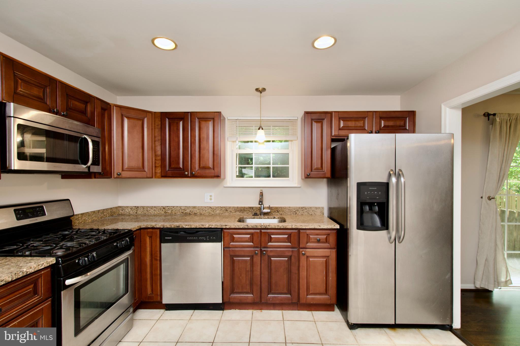 KINGS PARK WEST - Residential Lease