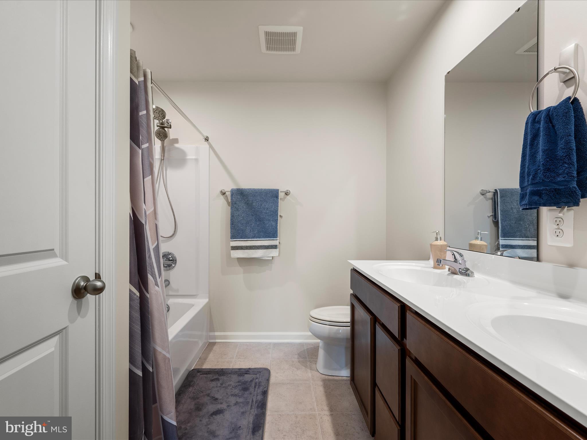 CARDINAL POINTE - Residential