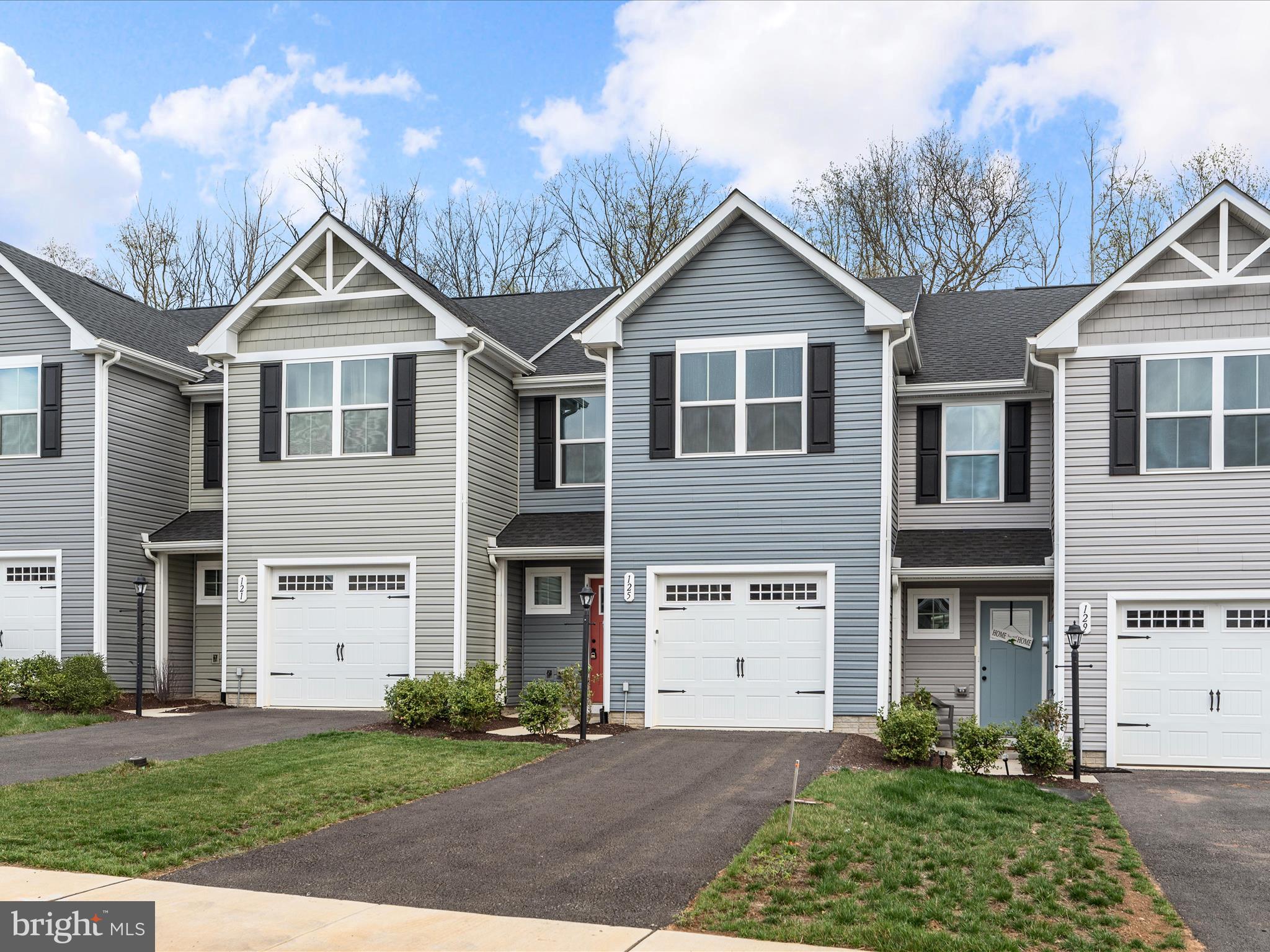 CARDINAL POINTE - Residential