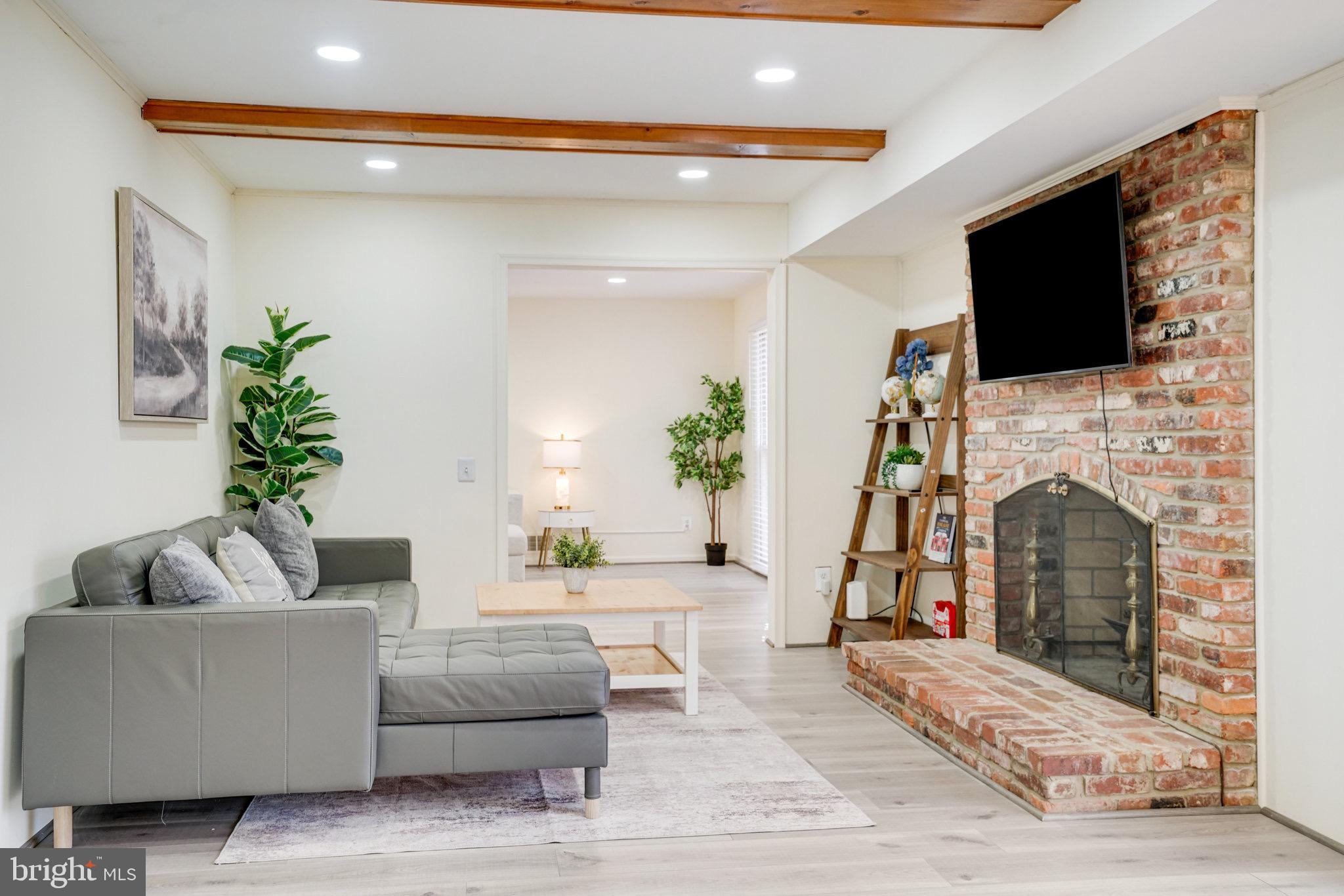 SEMINARY RIDGE - Residential