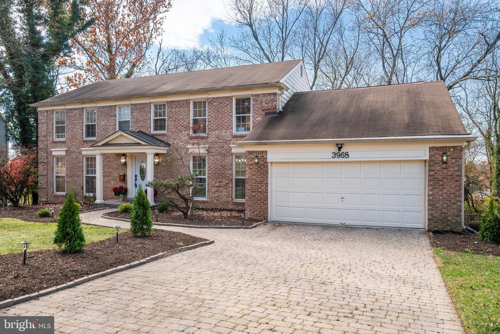 Photo of 3968 Fort Worth Avenue, ALEXANDRIA, VA 22304 (MLS # VAAX2051306)