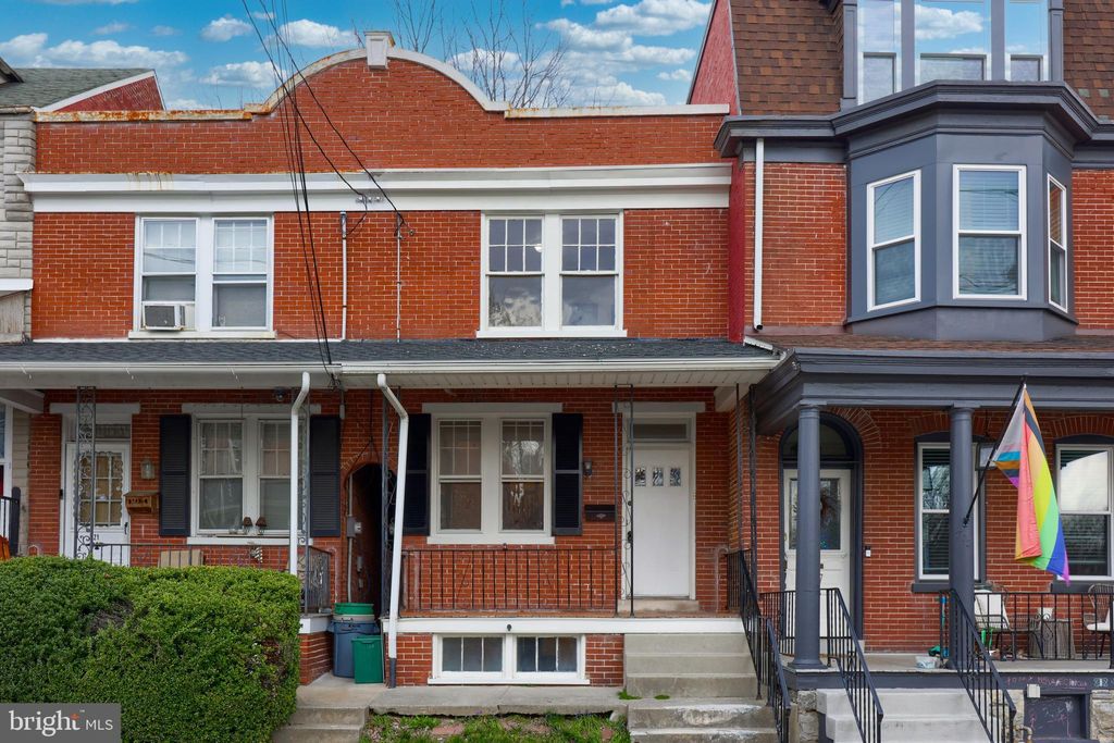 Photo of 719 W Vine Street, Lancaster, PA 17603 (MLS # PALA2048310)