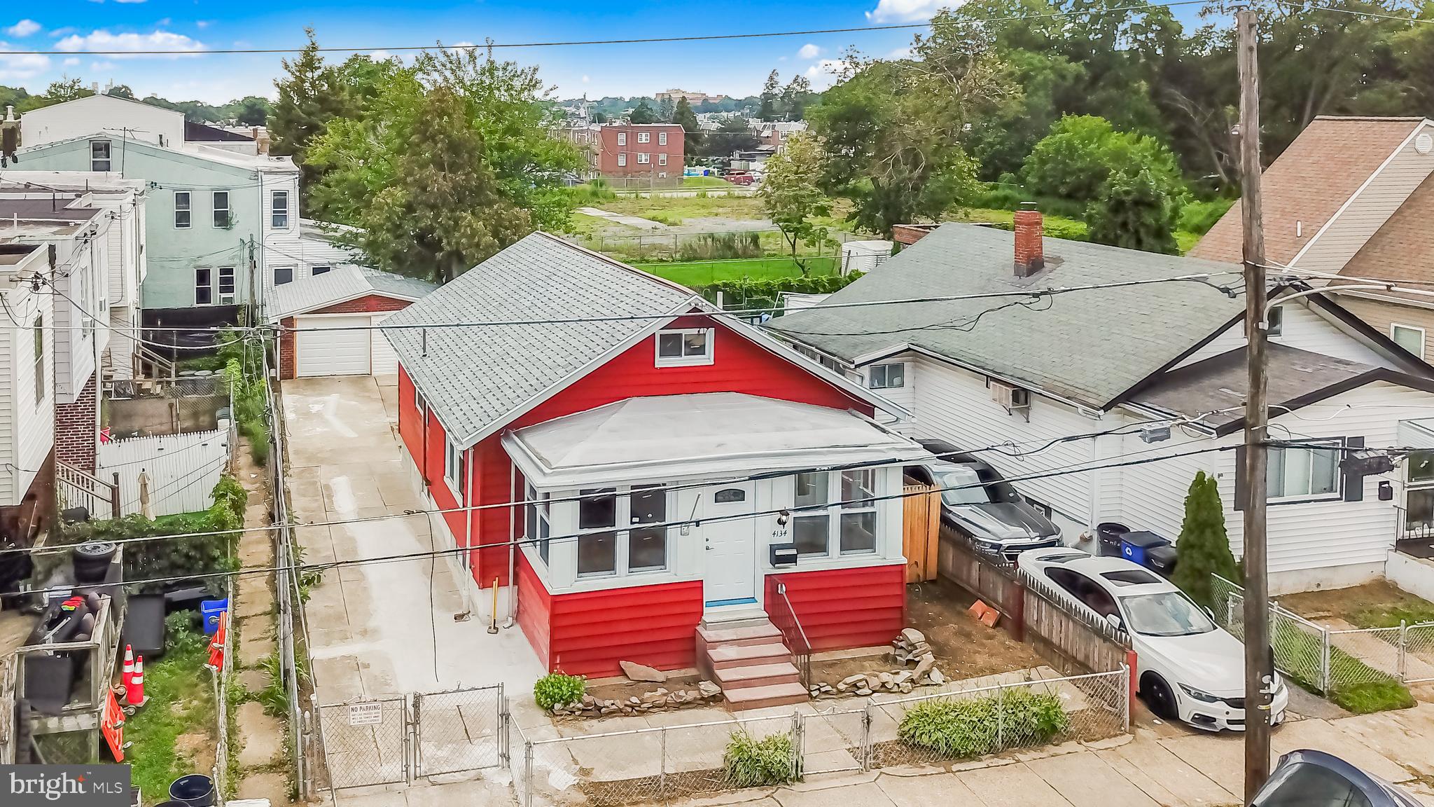 4134 E HOWELL STREET