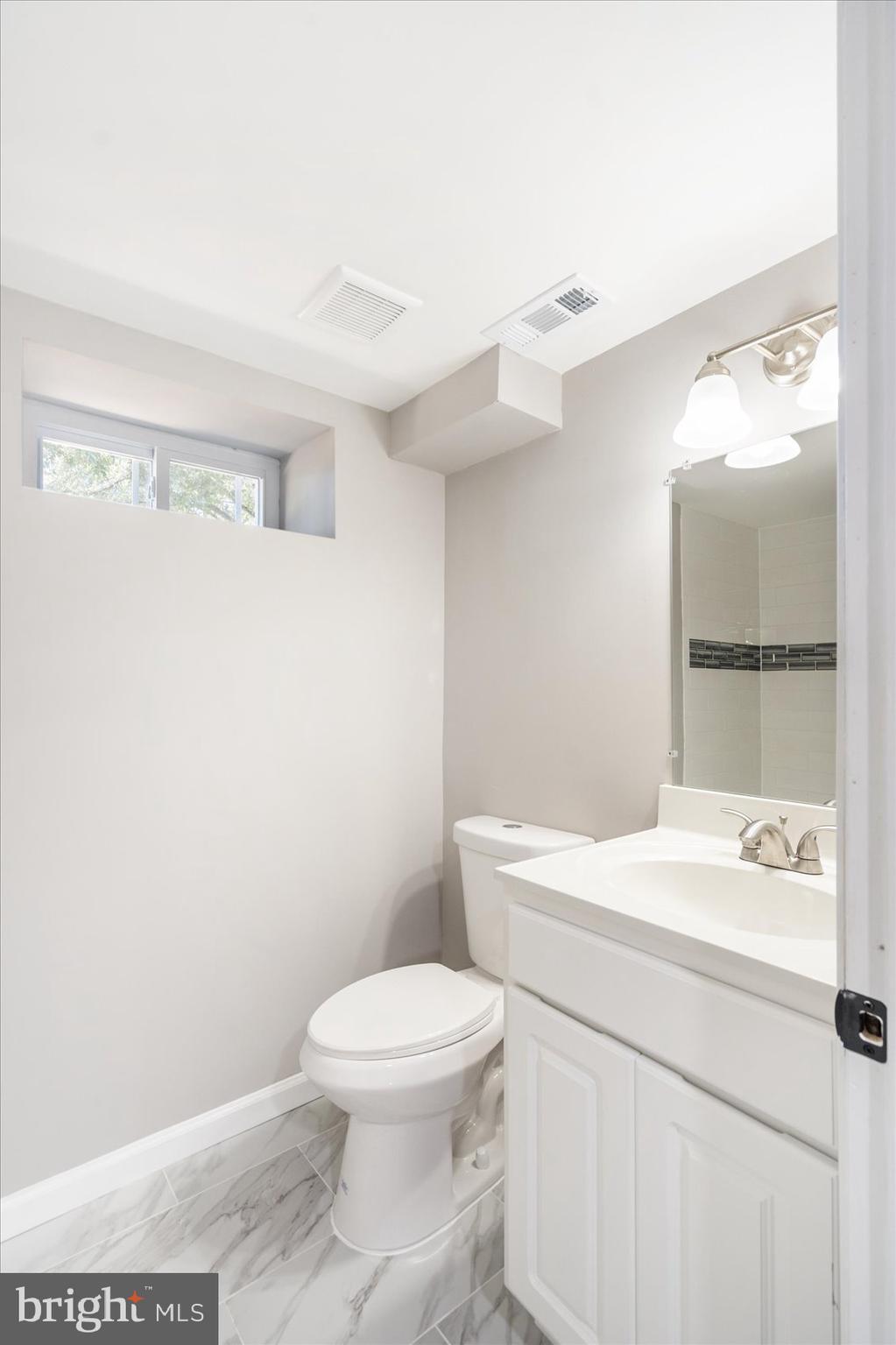 ELMHURST - Residential