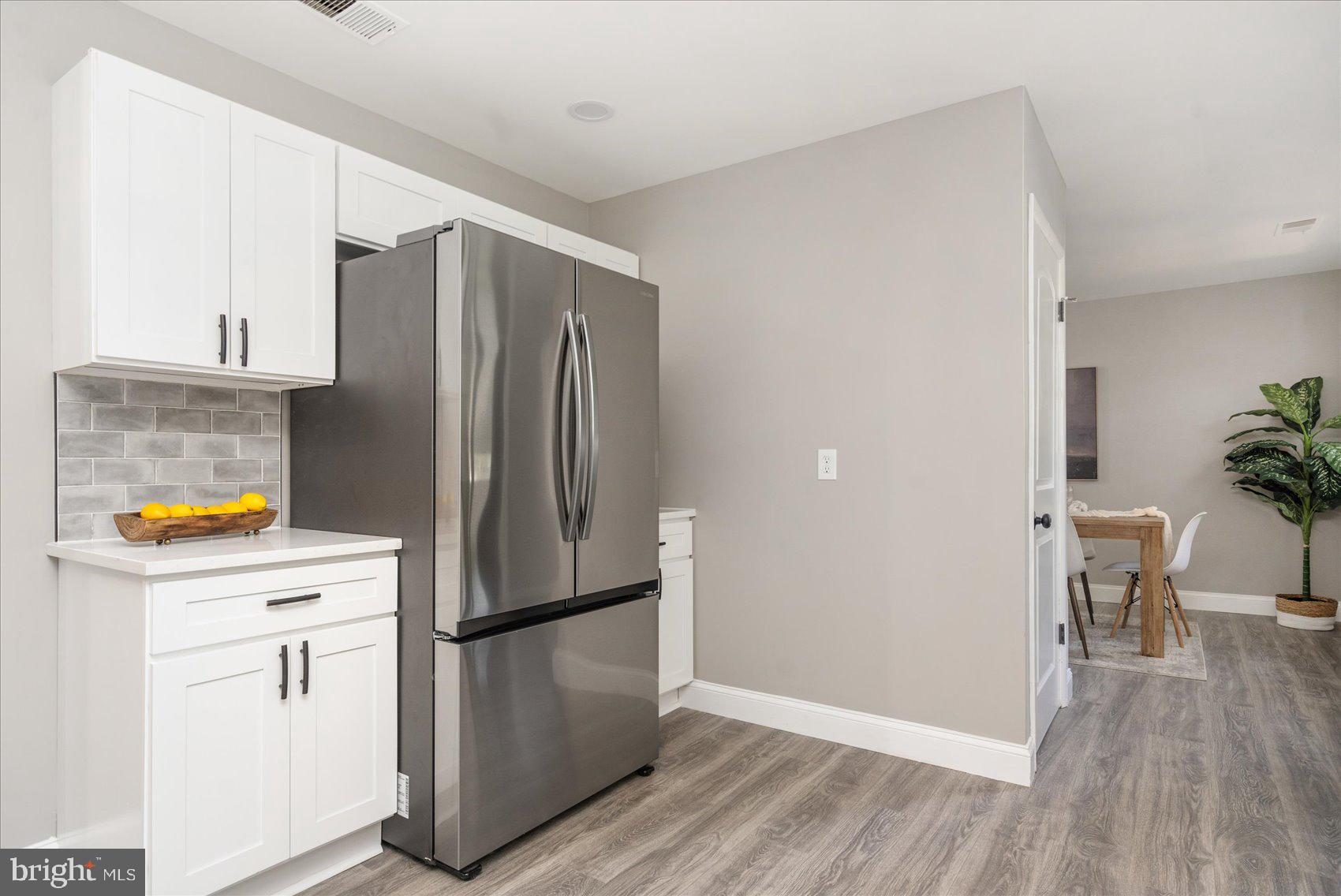 ELMHURST - Residential