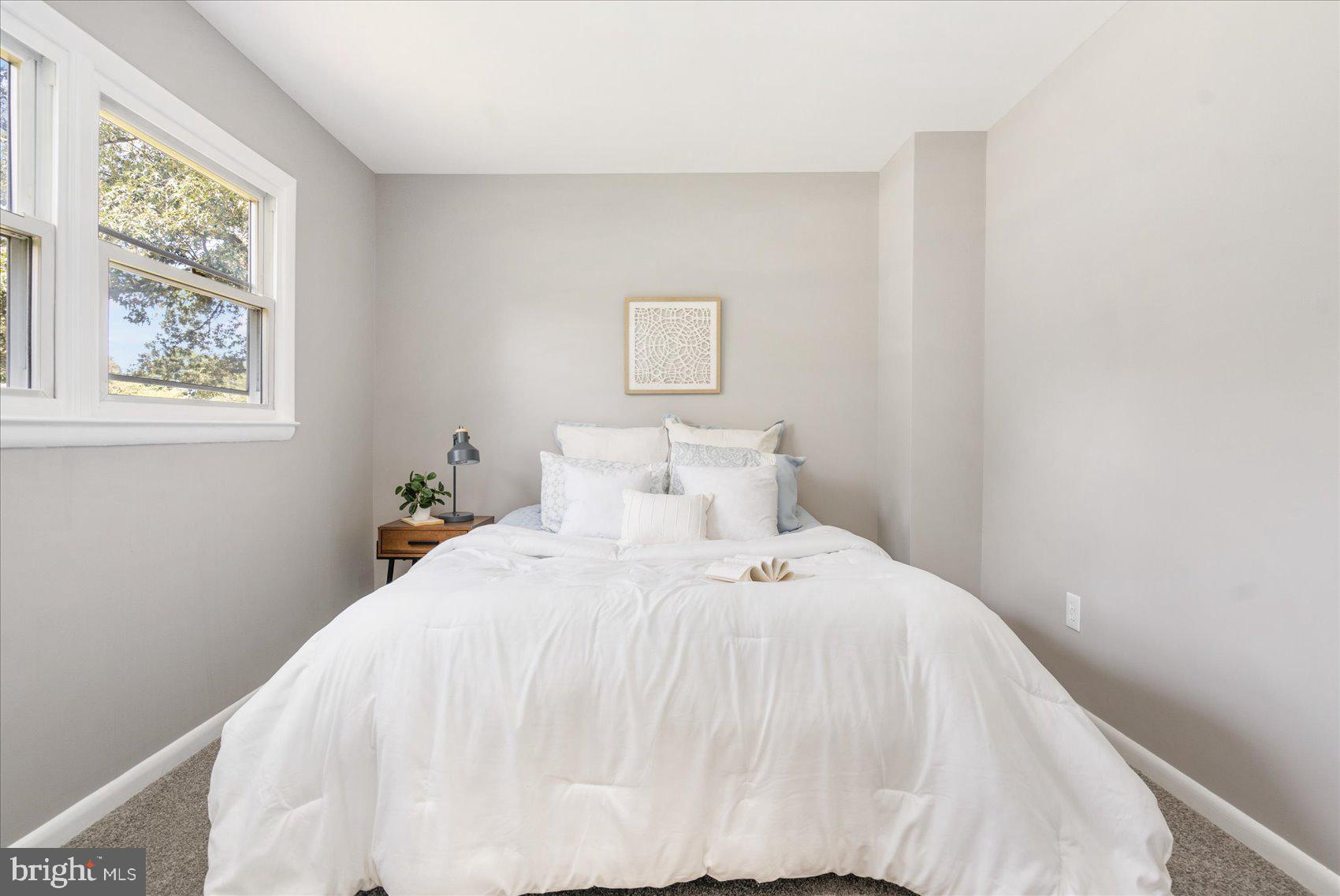 ELMHURST - Residential