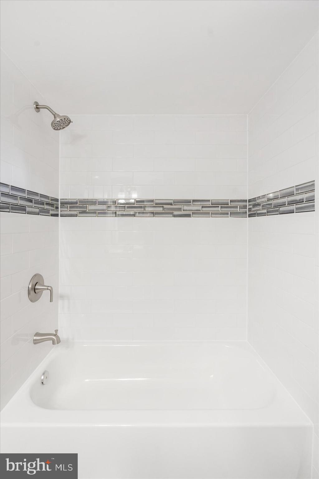 ELMHURST - Residential