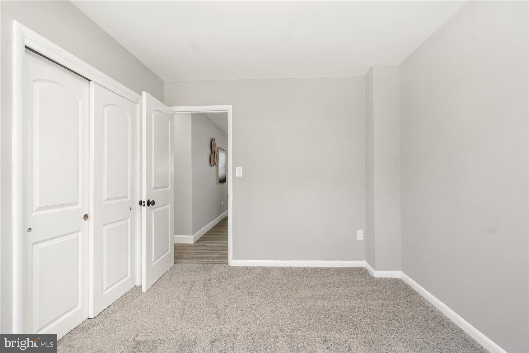 ELMHURST - Residential