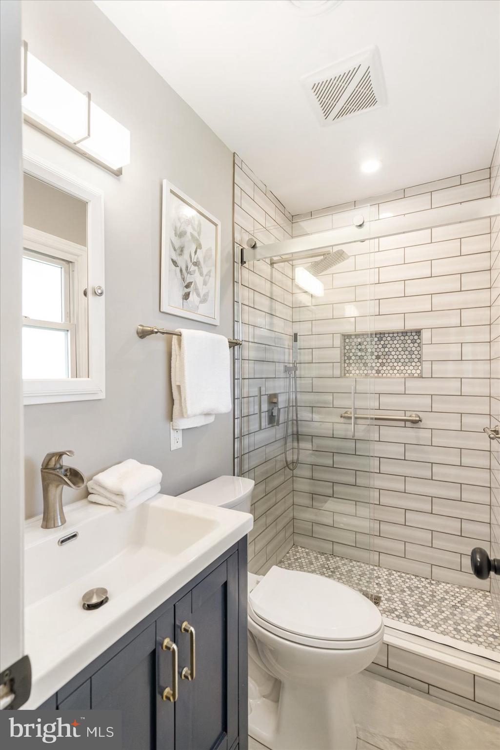 ELMHURST - Residential