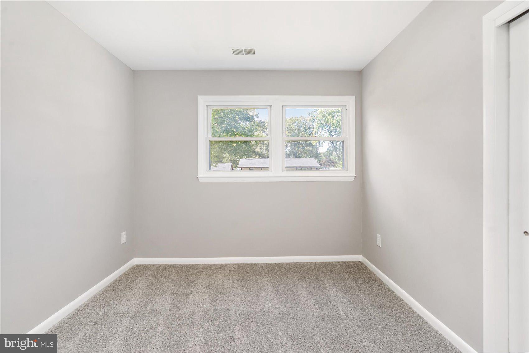 ELMHURST - Residential