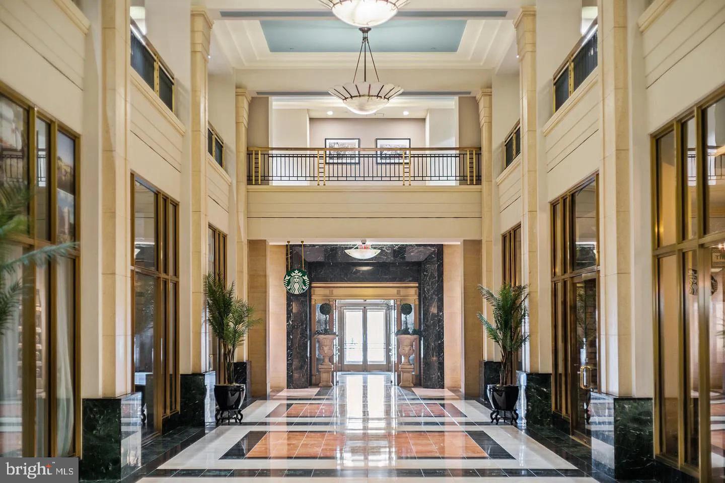 LOGAN SQUARE - Residential Lease