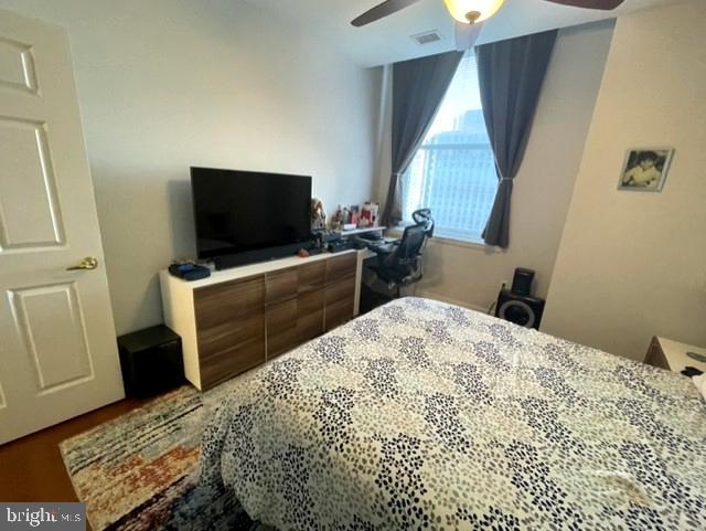 LOGAN SQUARE - Residential Lease