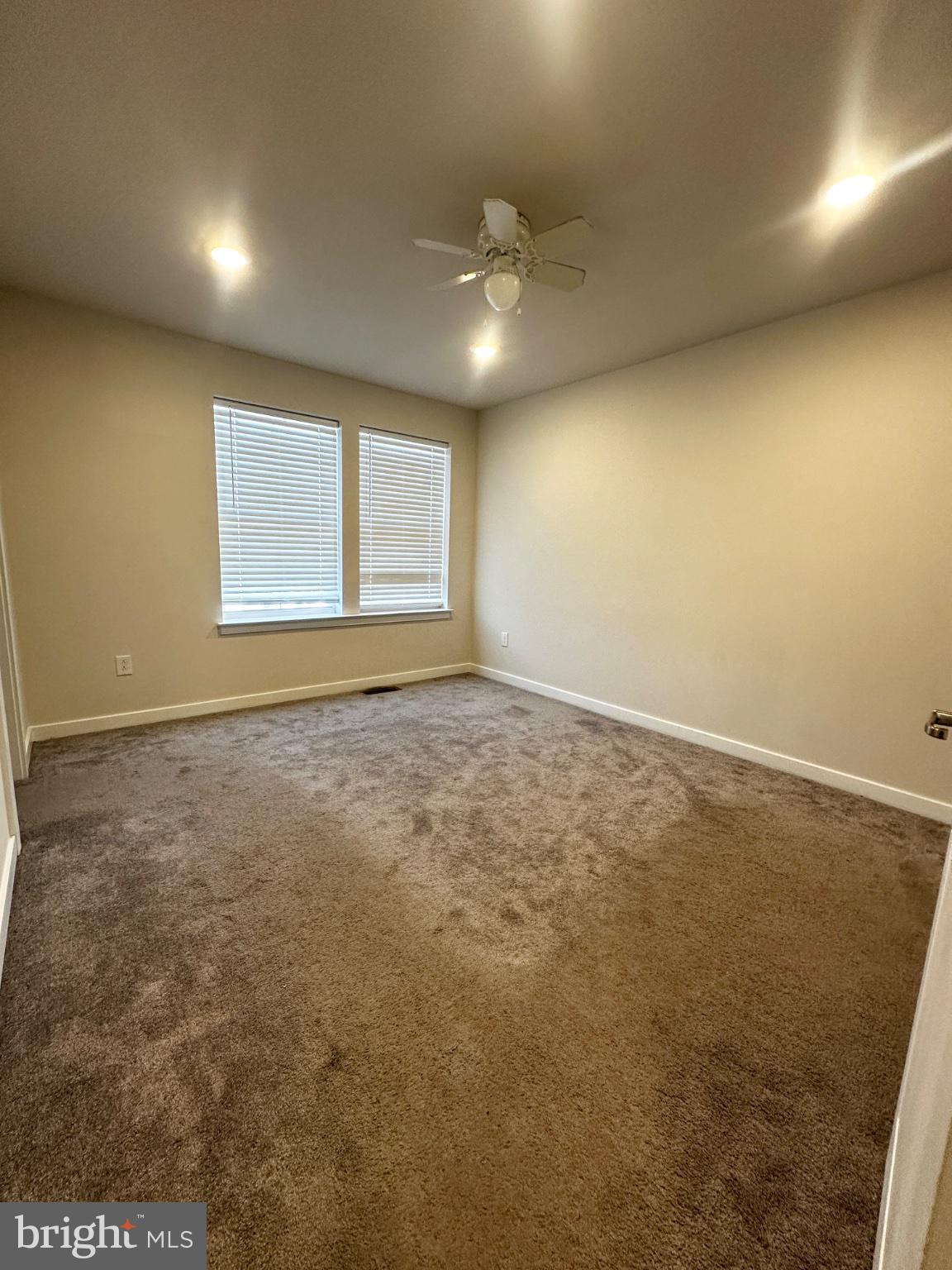 737 PEONY LANE