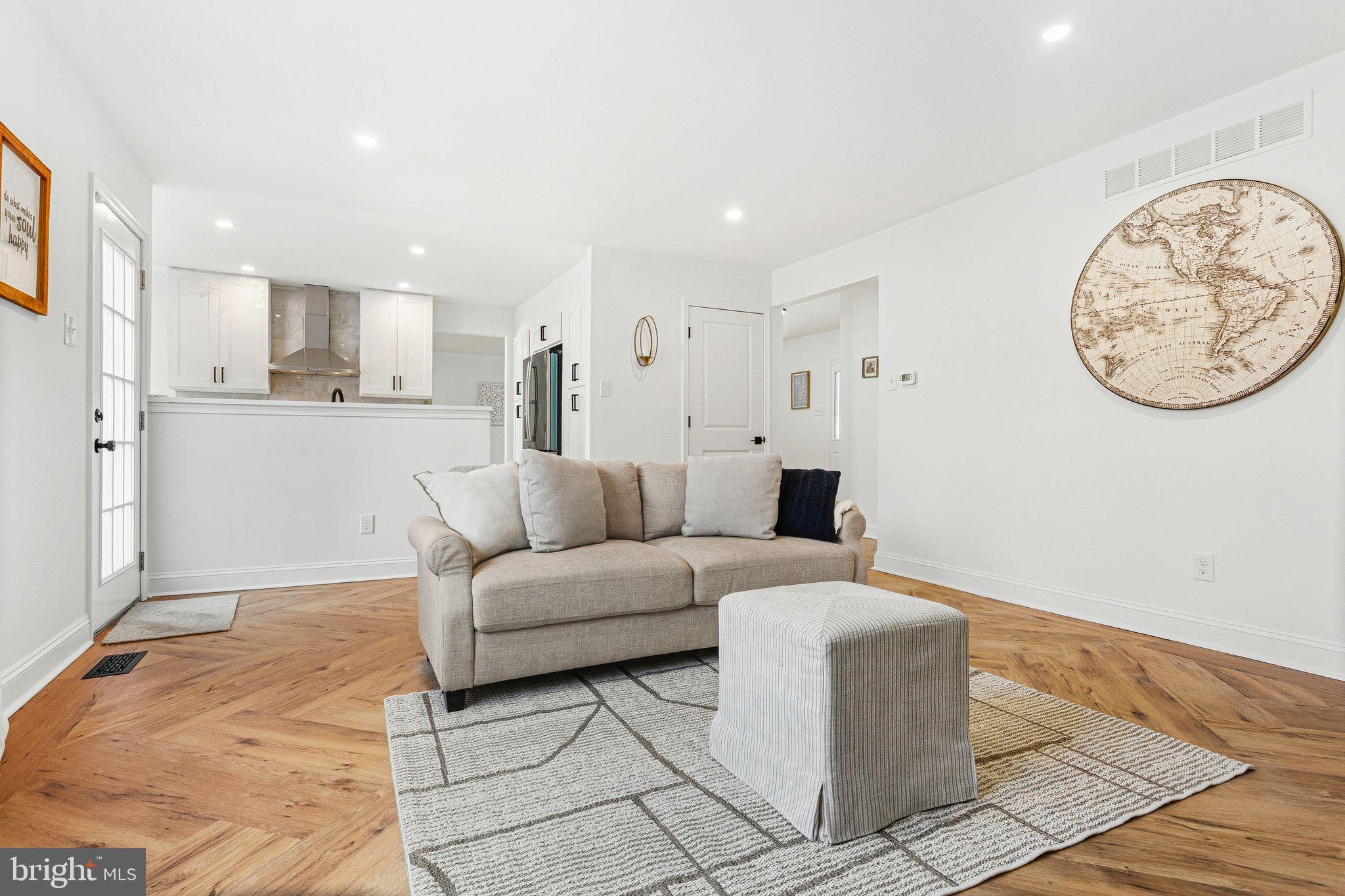 SOMERTON - Residential