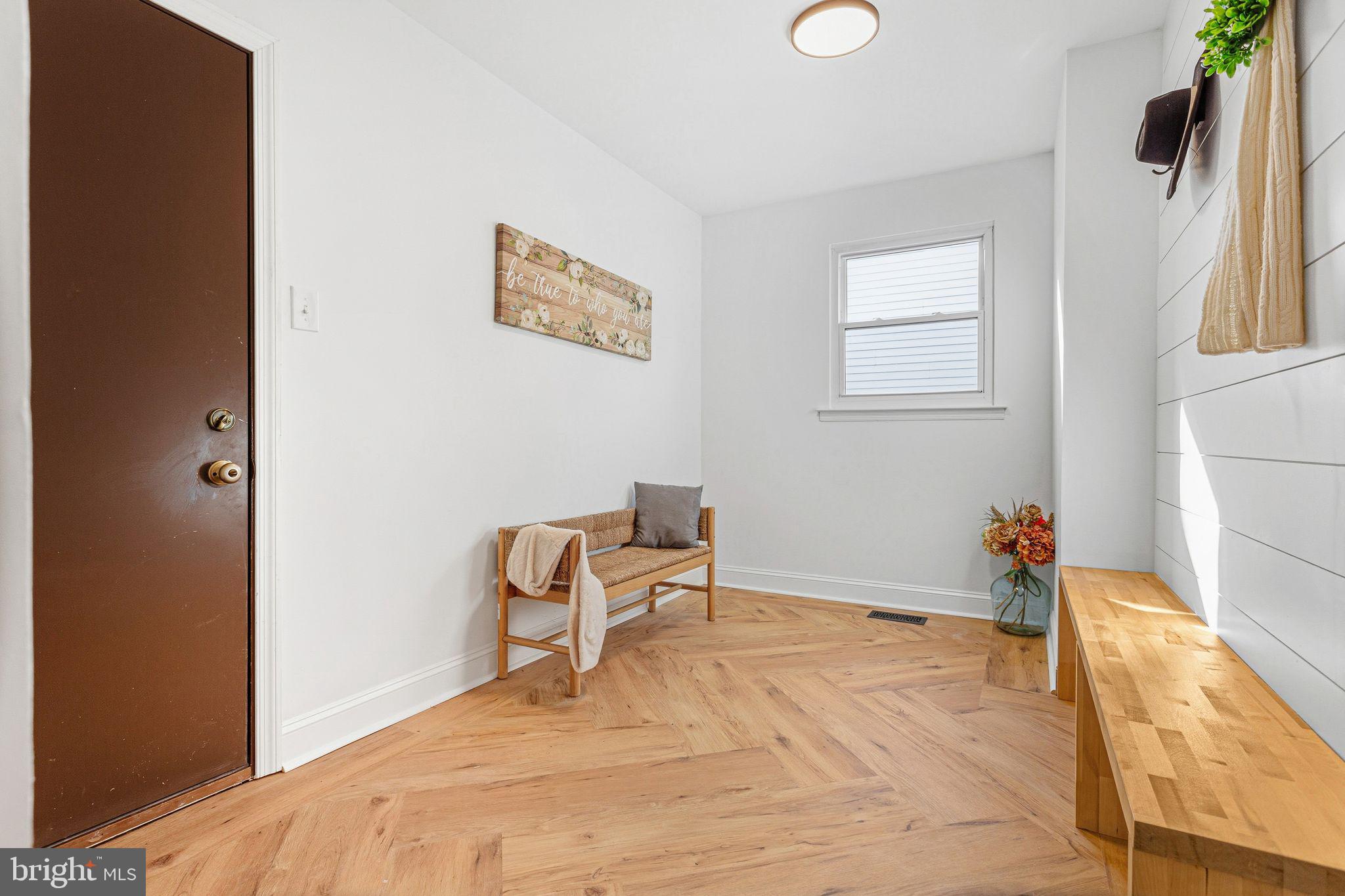 SOMERTON - Residential