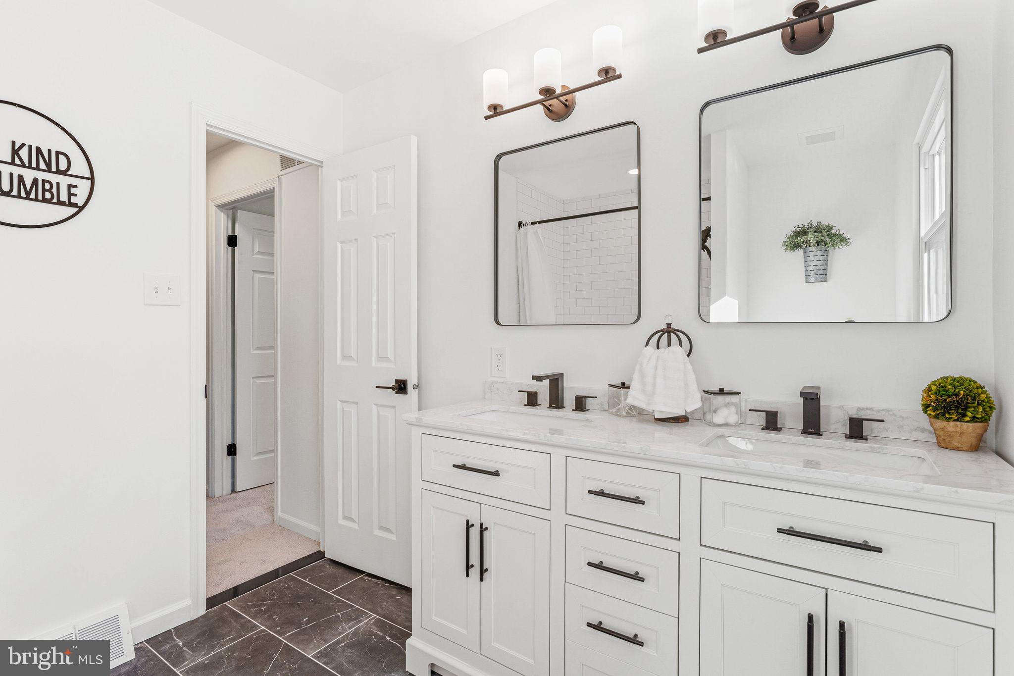 SOMERTON - Residential