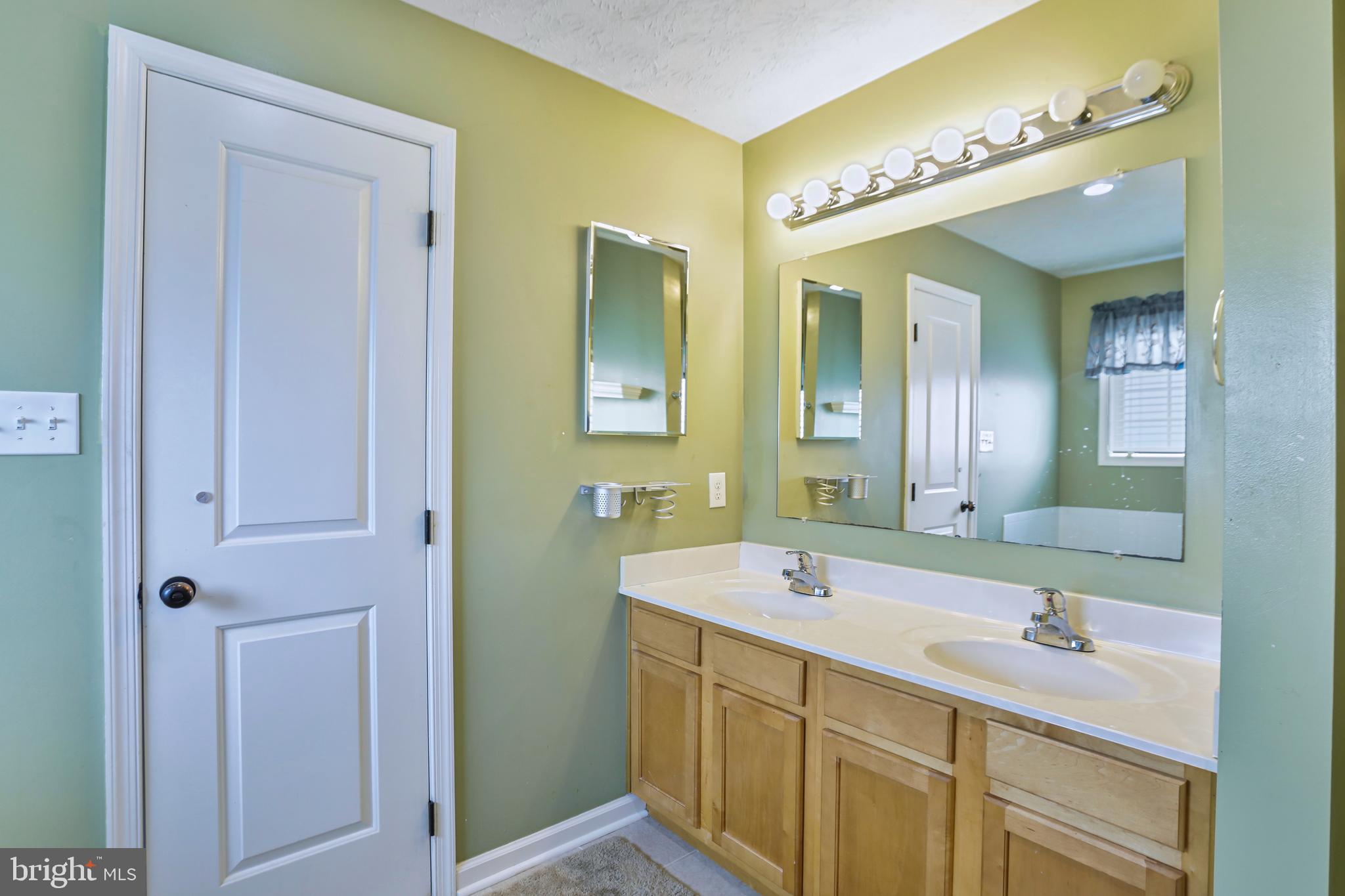 SUMMER HILL - Residential