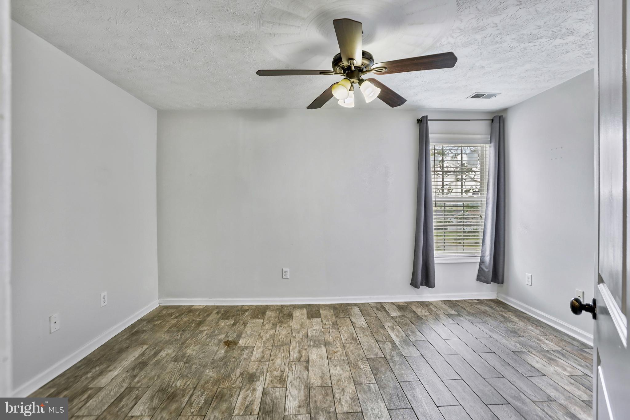 SUMMER HILL - Residential