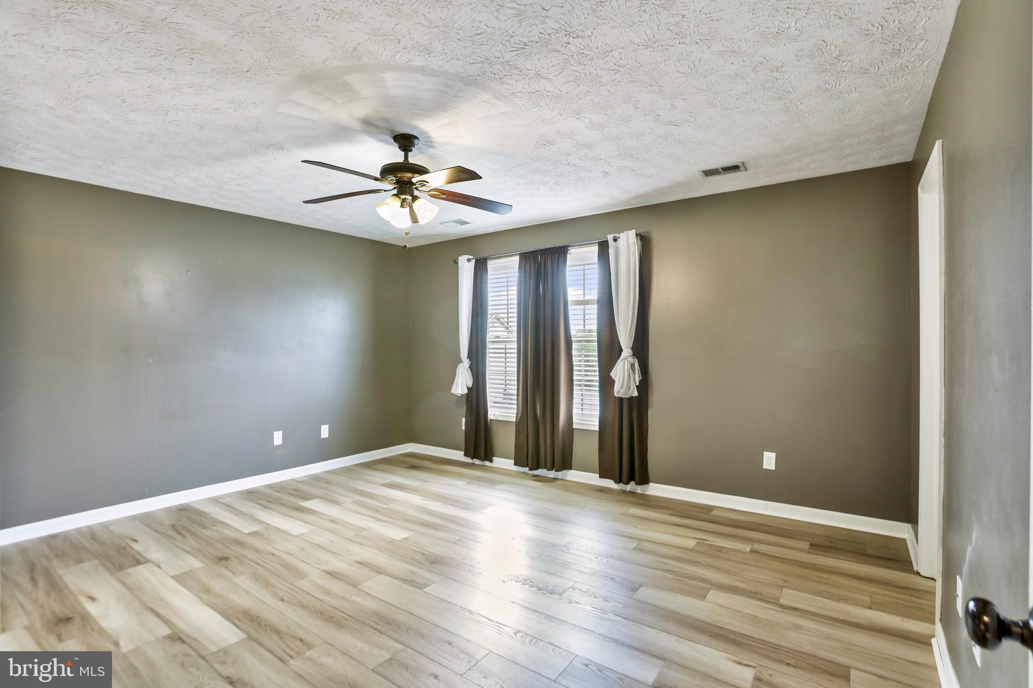 SUMMER HILL - Residential