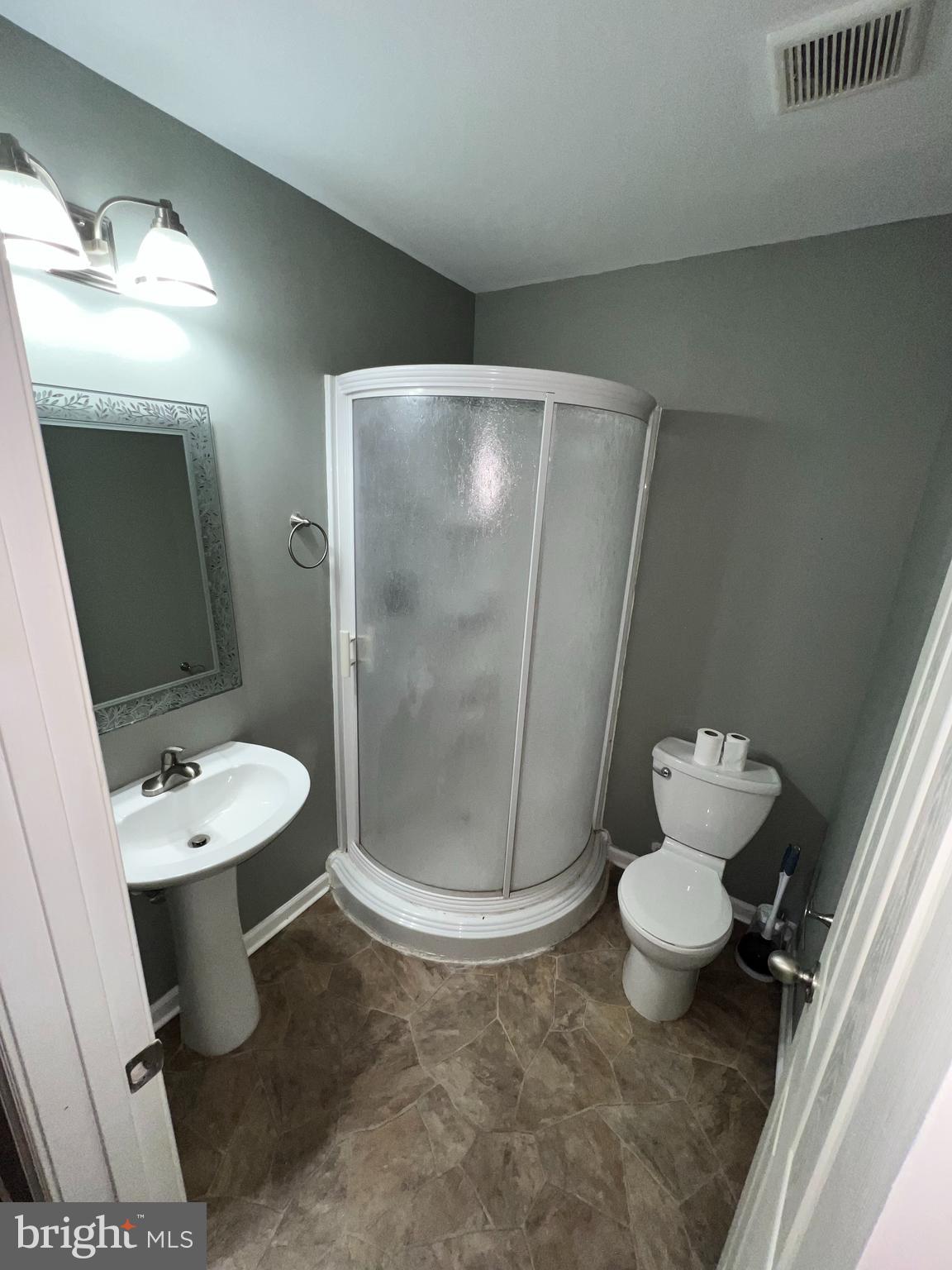 BOYDS CROSSING - Residential Lease