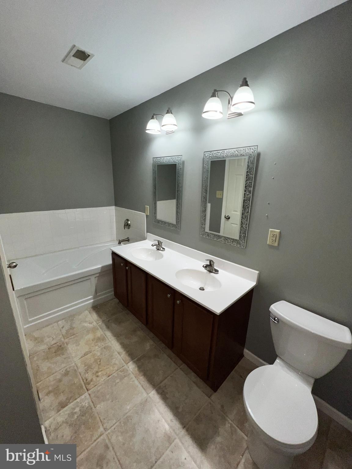 BOYDS CROSSING - Residential Lease