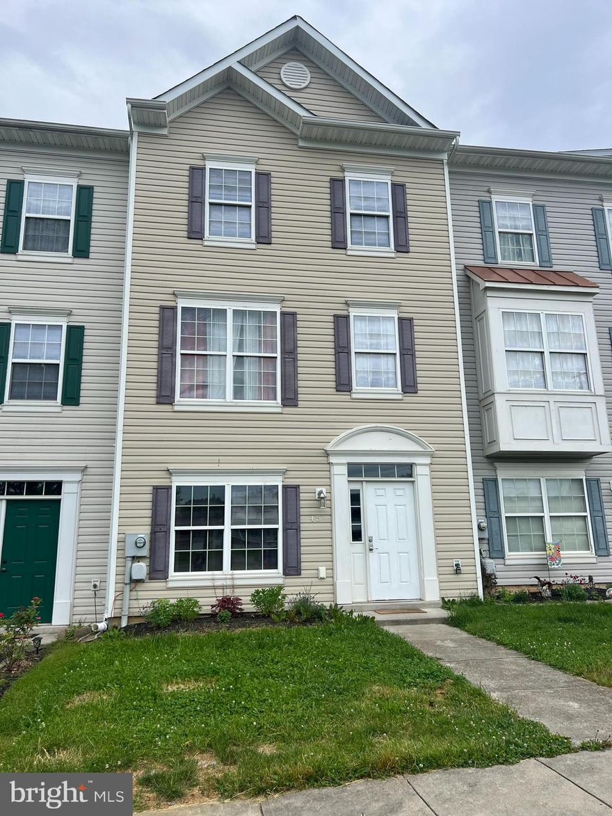 Spacious townhome with updated features including fully finished basement, LVP flooring and stainless steel appliances.  Fully finished basement with extra bedroom and full bathroom. Perfect for commuters, right next to I81. Must make 3x the amount of rent to qualify. Please use online application. Pets case by case with monthly pet fee.