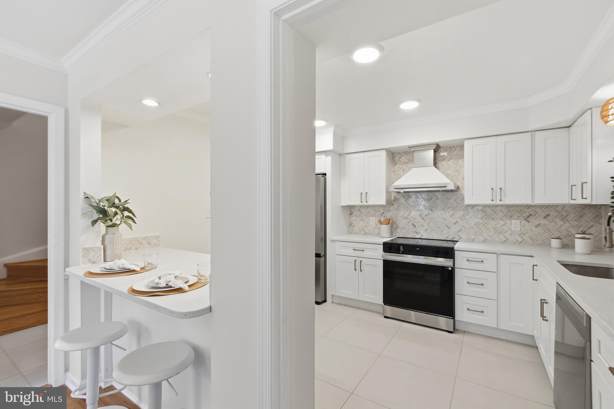 HALLCREST HEIGHTS - Residential