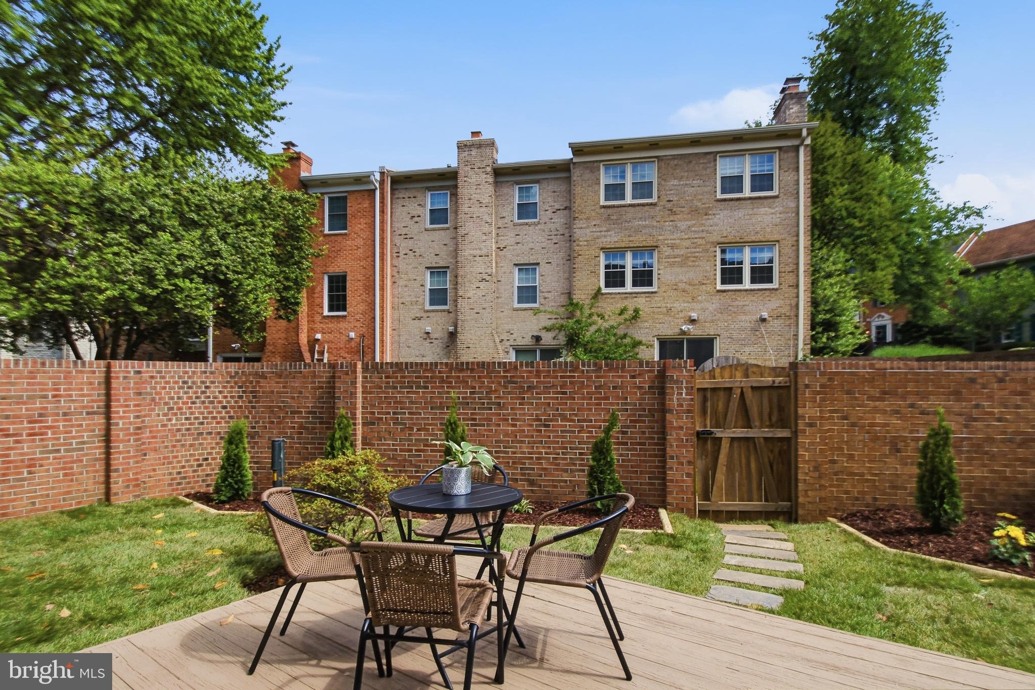 HALLCREST HEIGHTS - Residential