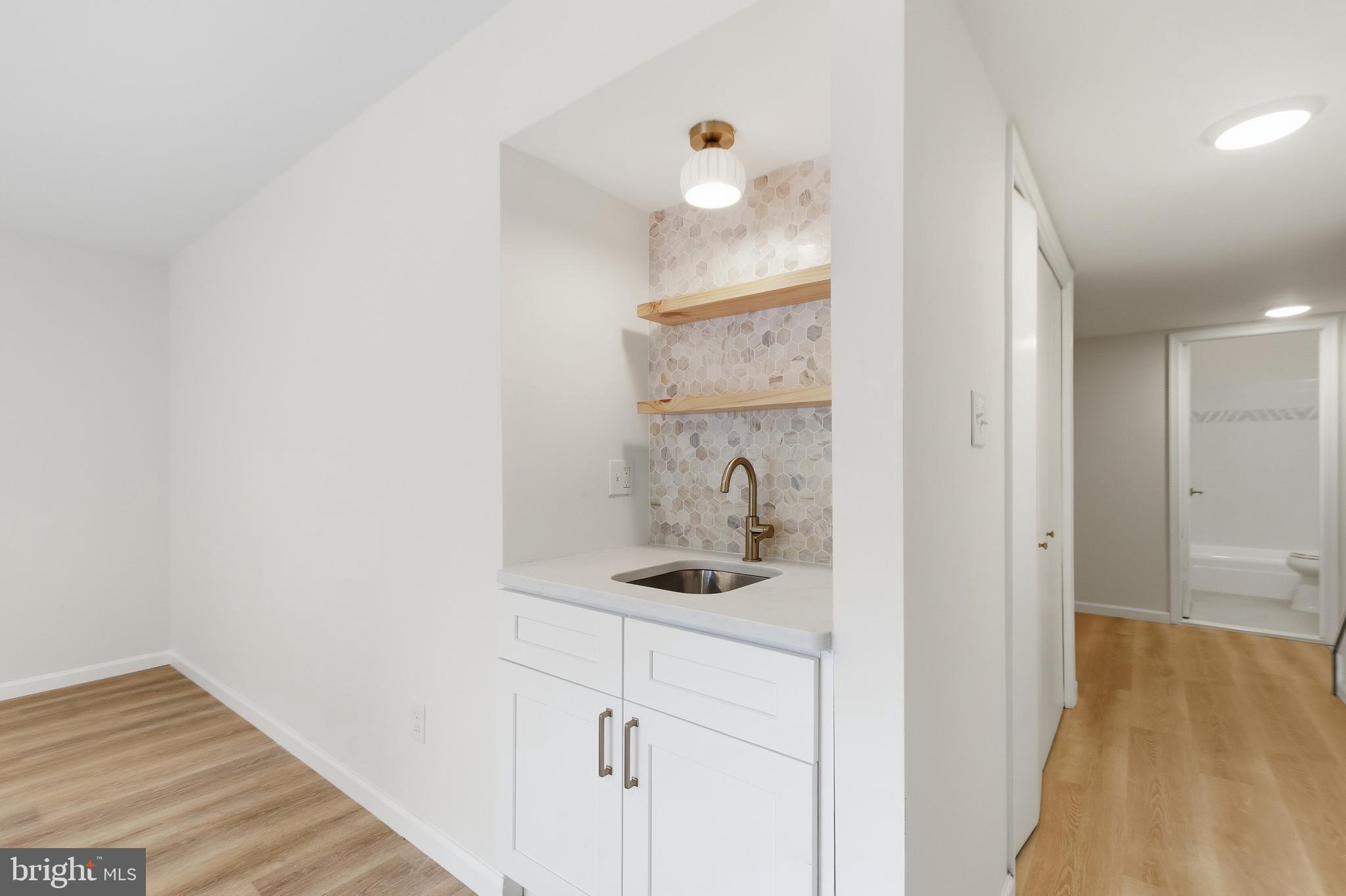 HALLCREST HEIGHTS - Residential