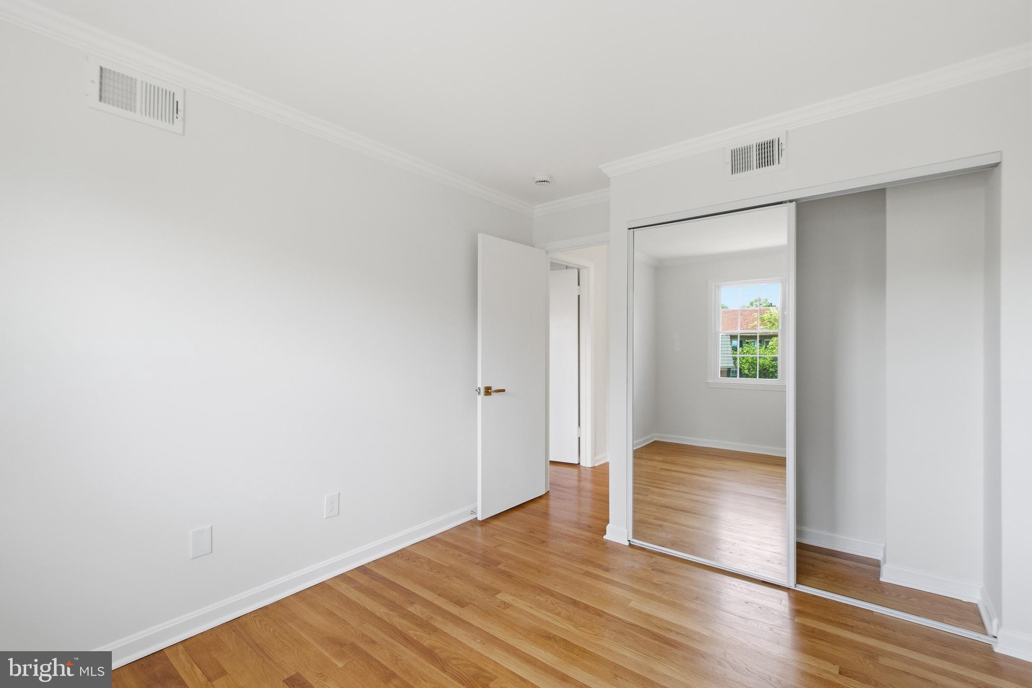 HALLCREST HEIGHTS - Residential