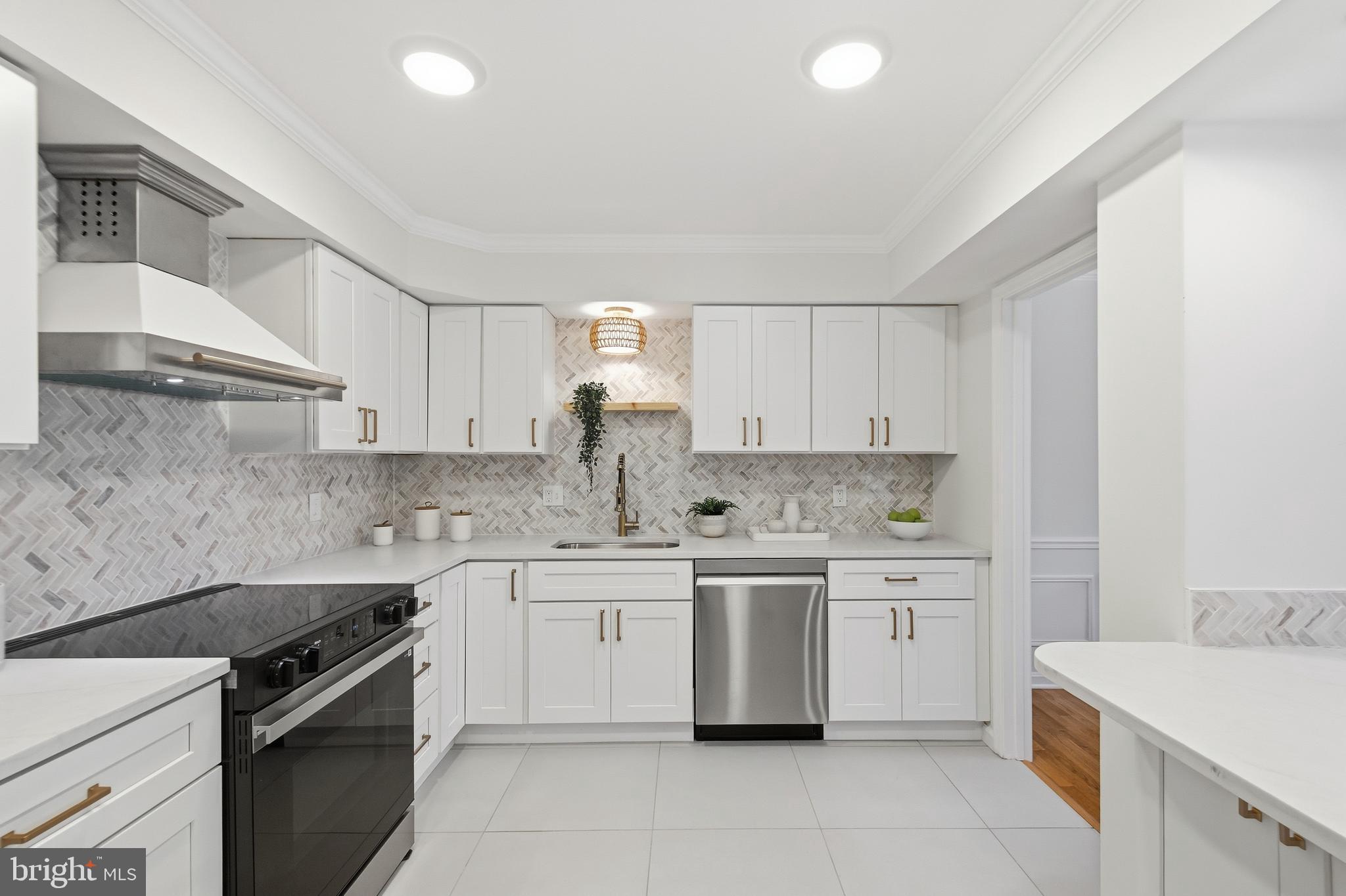 HALLCREST HEIGHTS - Residential