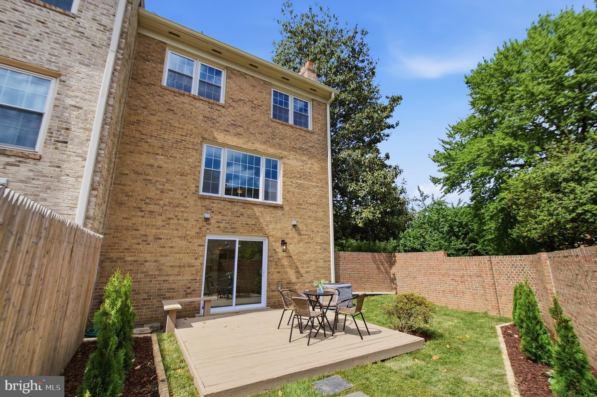 HALLCREST HEIGHTS - Residential