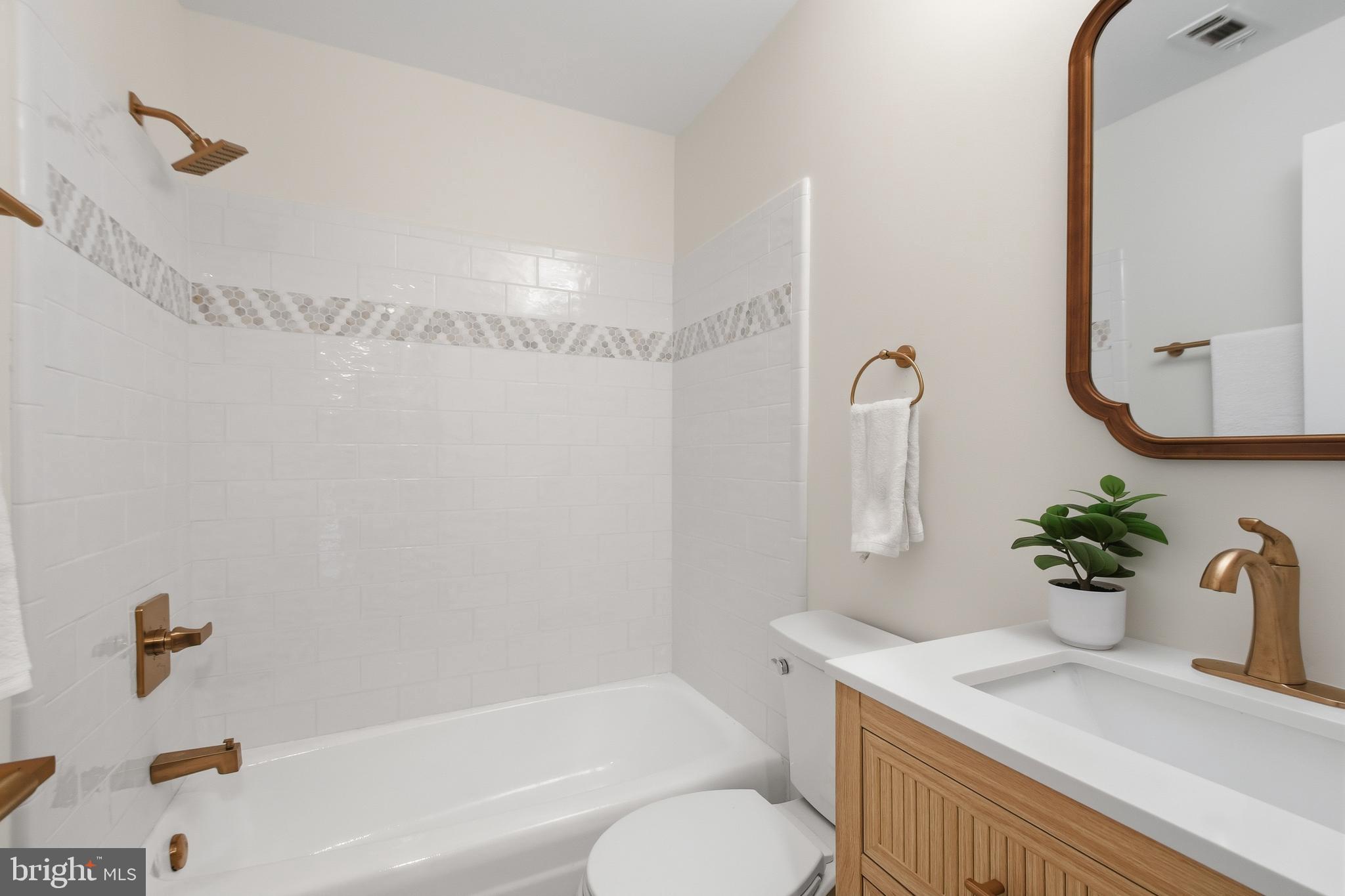 HALLCREST HEIGHTS - Residential