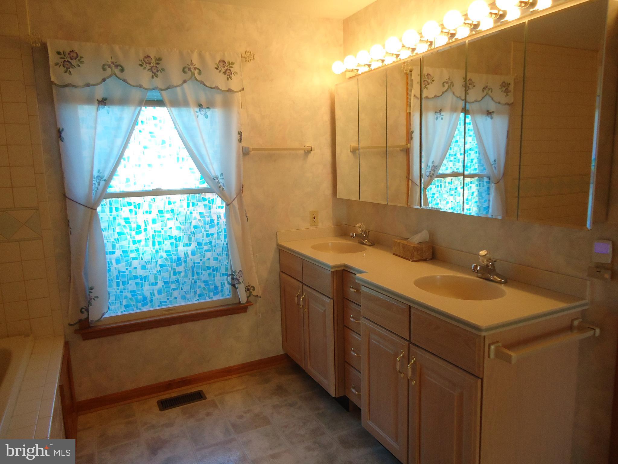 SINGLETREE PUD - Residential Lease