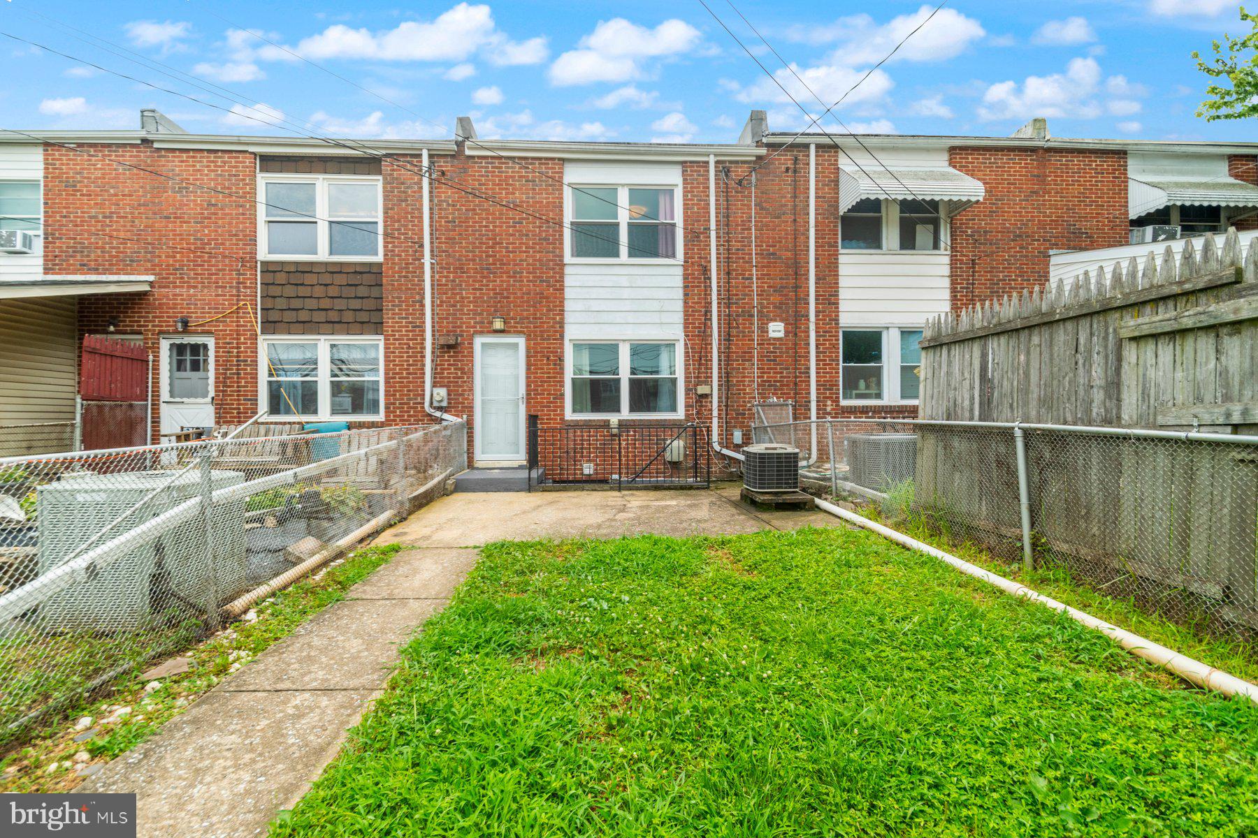 8022 LANSDALE ROAD