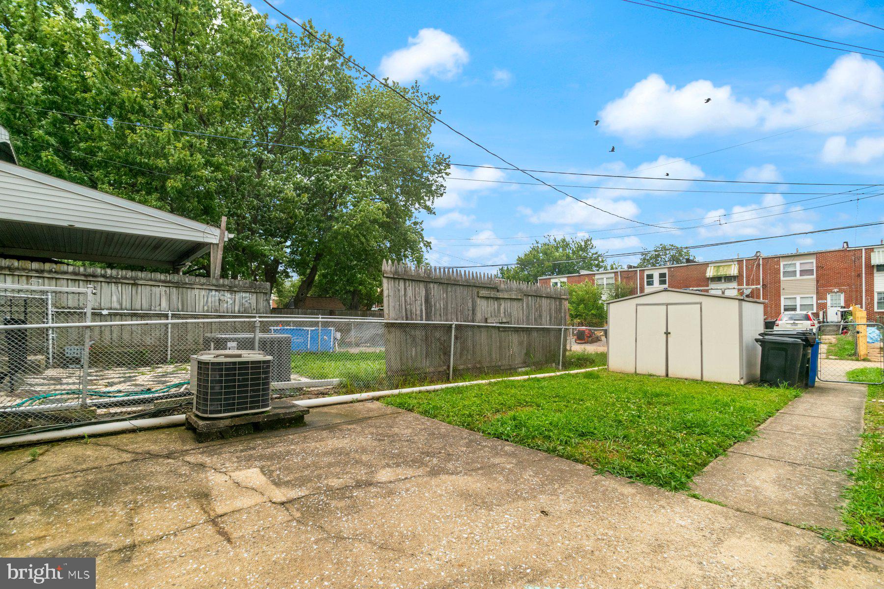 8022 LANSDALE ROAD