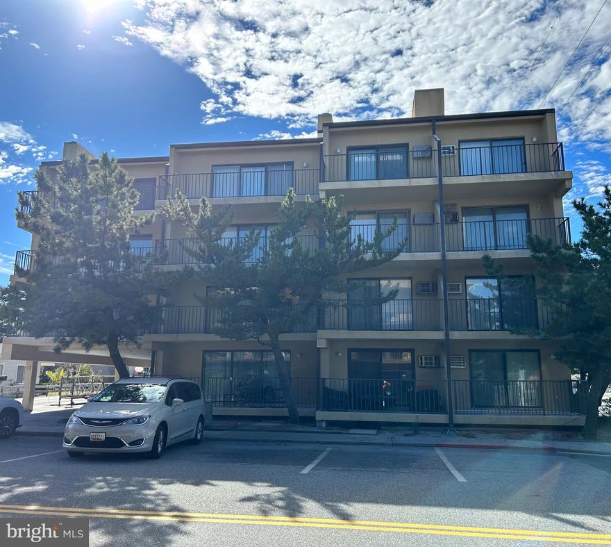 North facing one bedroom one bath end unit. Great mid town location.   Unit is being sold AS-IS. Seller makes no warranty. Unit  needs TLC.  Fireplace in unit is  unusable.