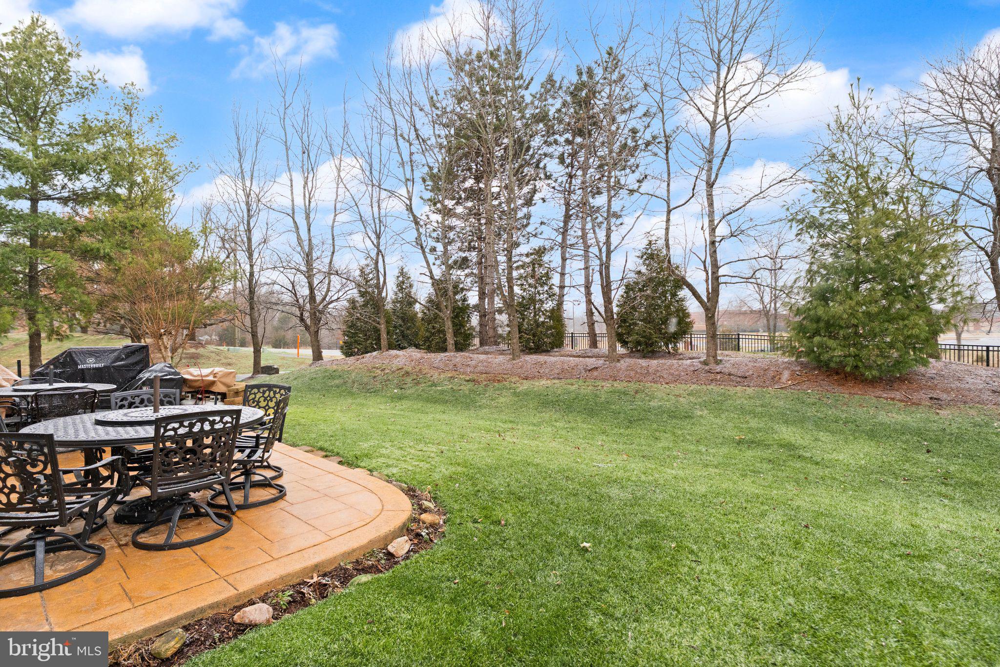 HERITAGE HUNT - Residential