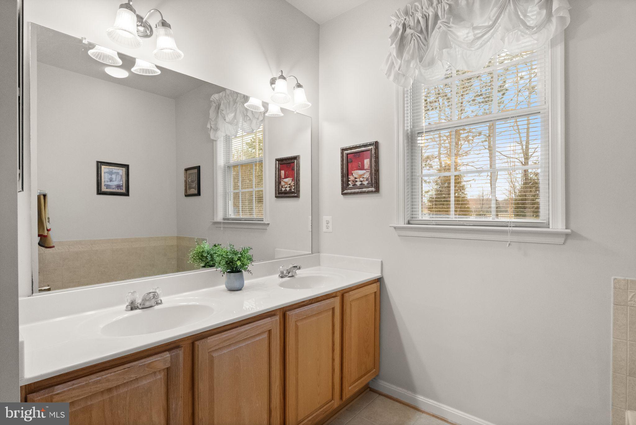 HERITAGE HUNT - Residential