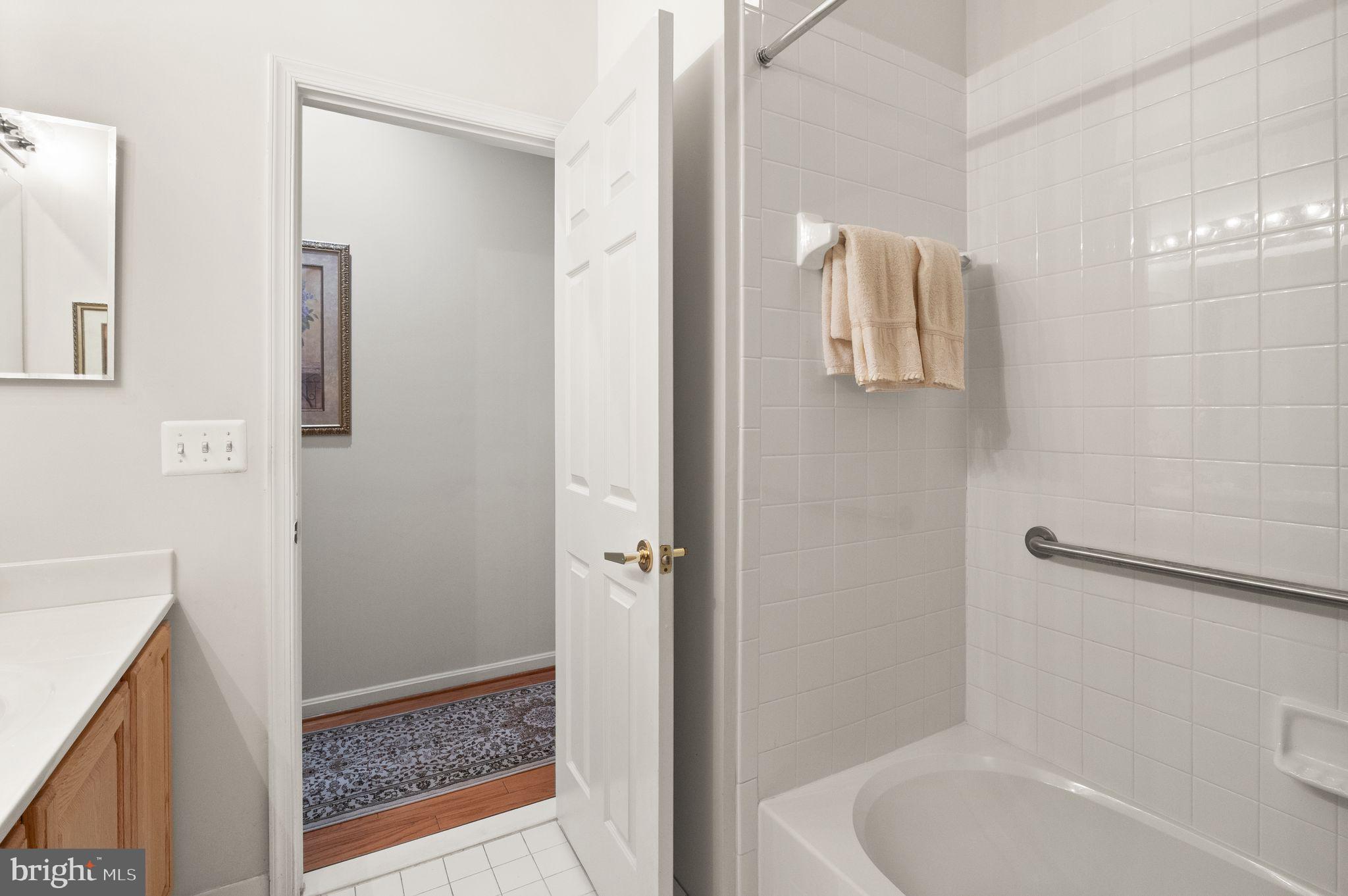 HERITAGE HUNT - Residential