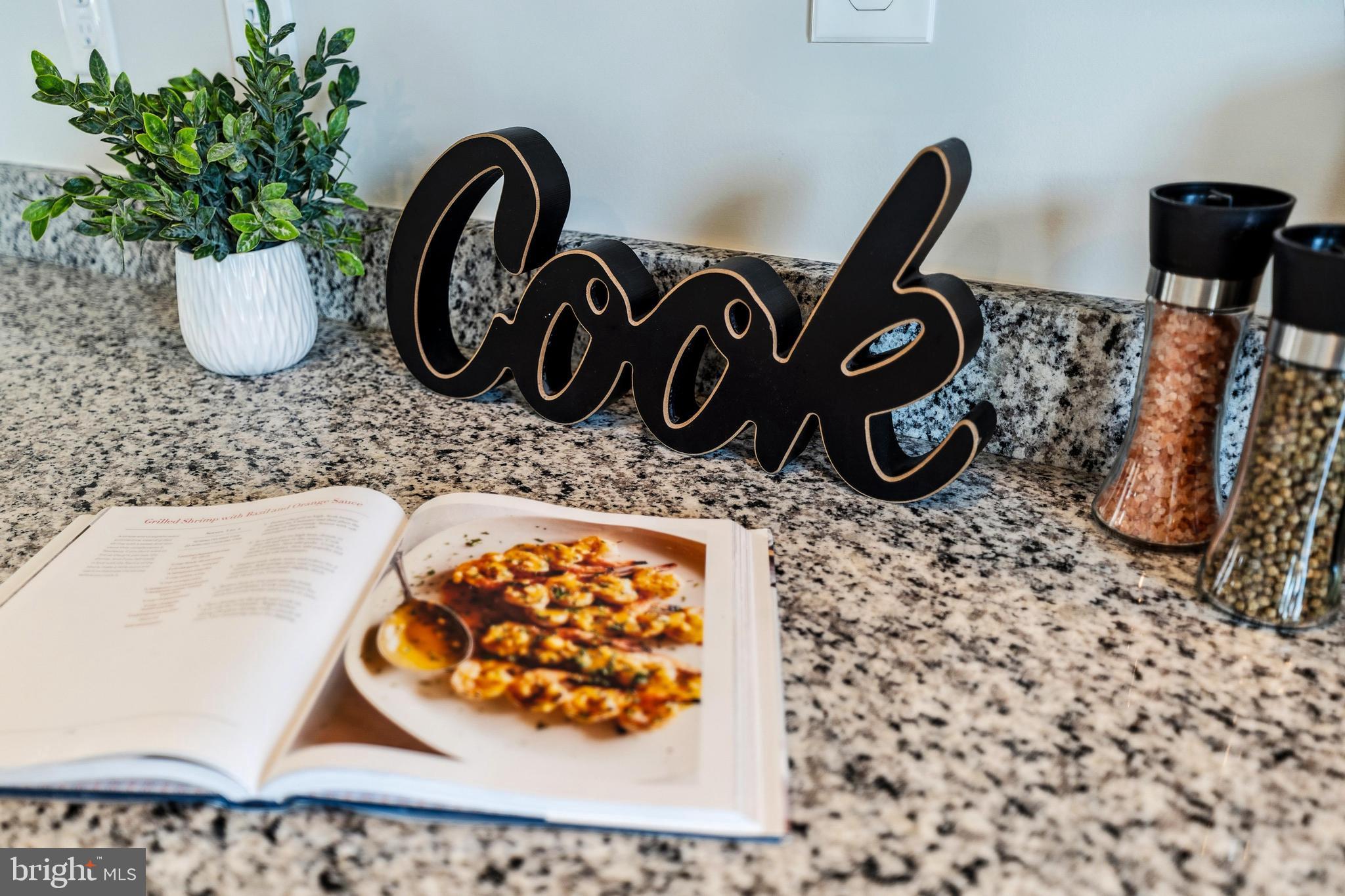 HERITAGE TRACE - Residential